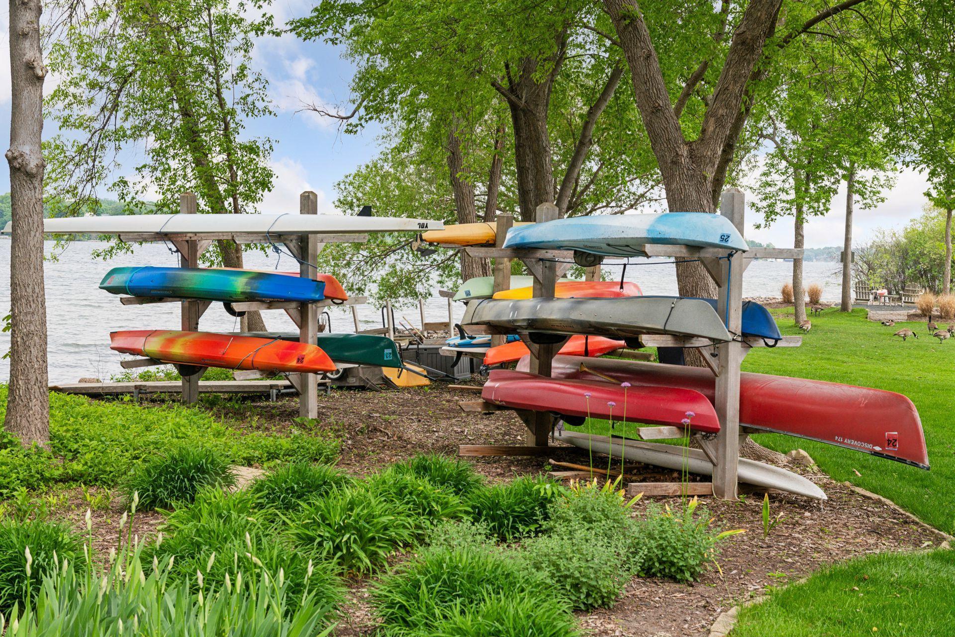 2994 Pelican Point Cir, Mound