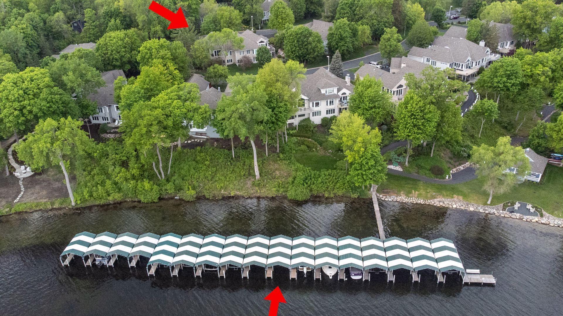 2994 Pelican Point Cir, Mound