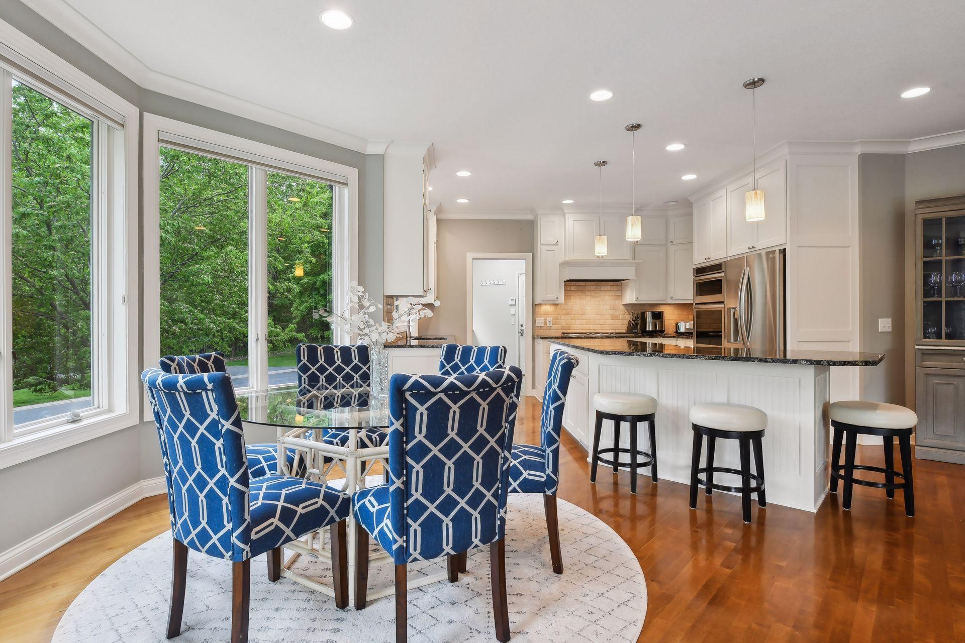 2994 Pelican Point Cir, Mound