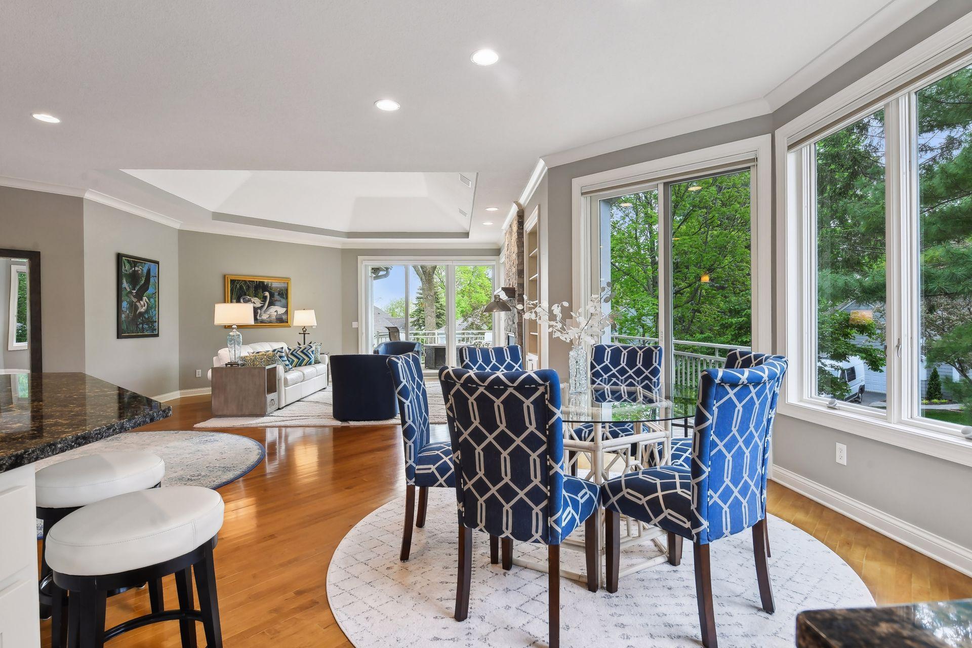 2994 Pelican Point Cir, Mound