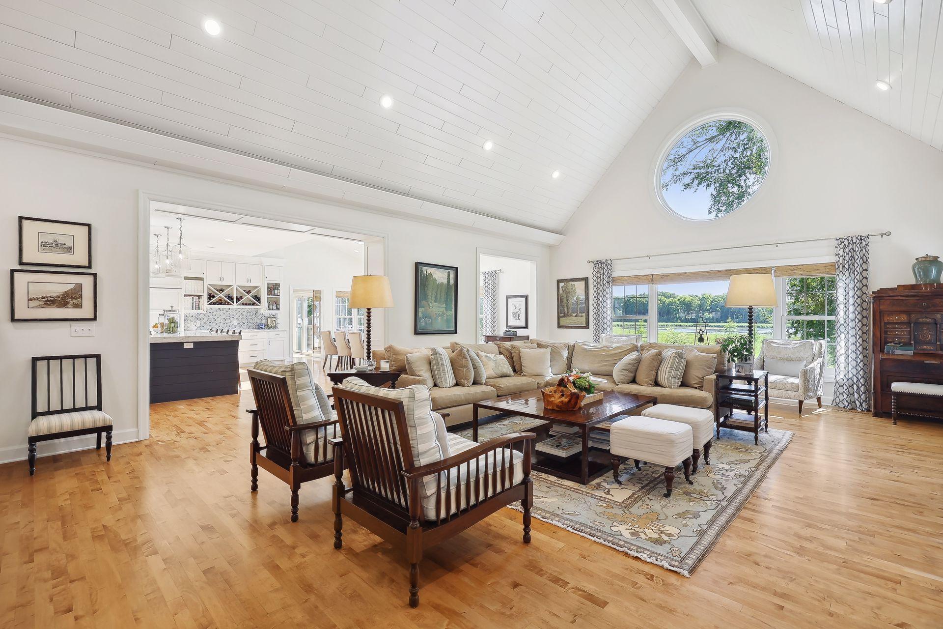 2195 French Lake Rd, Orono