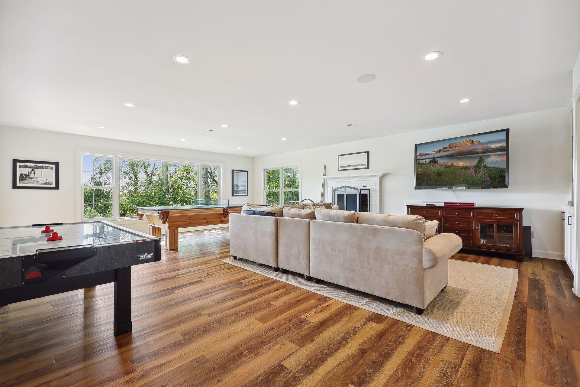 2195 French Lake Rd, Orono