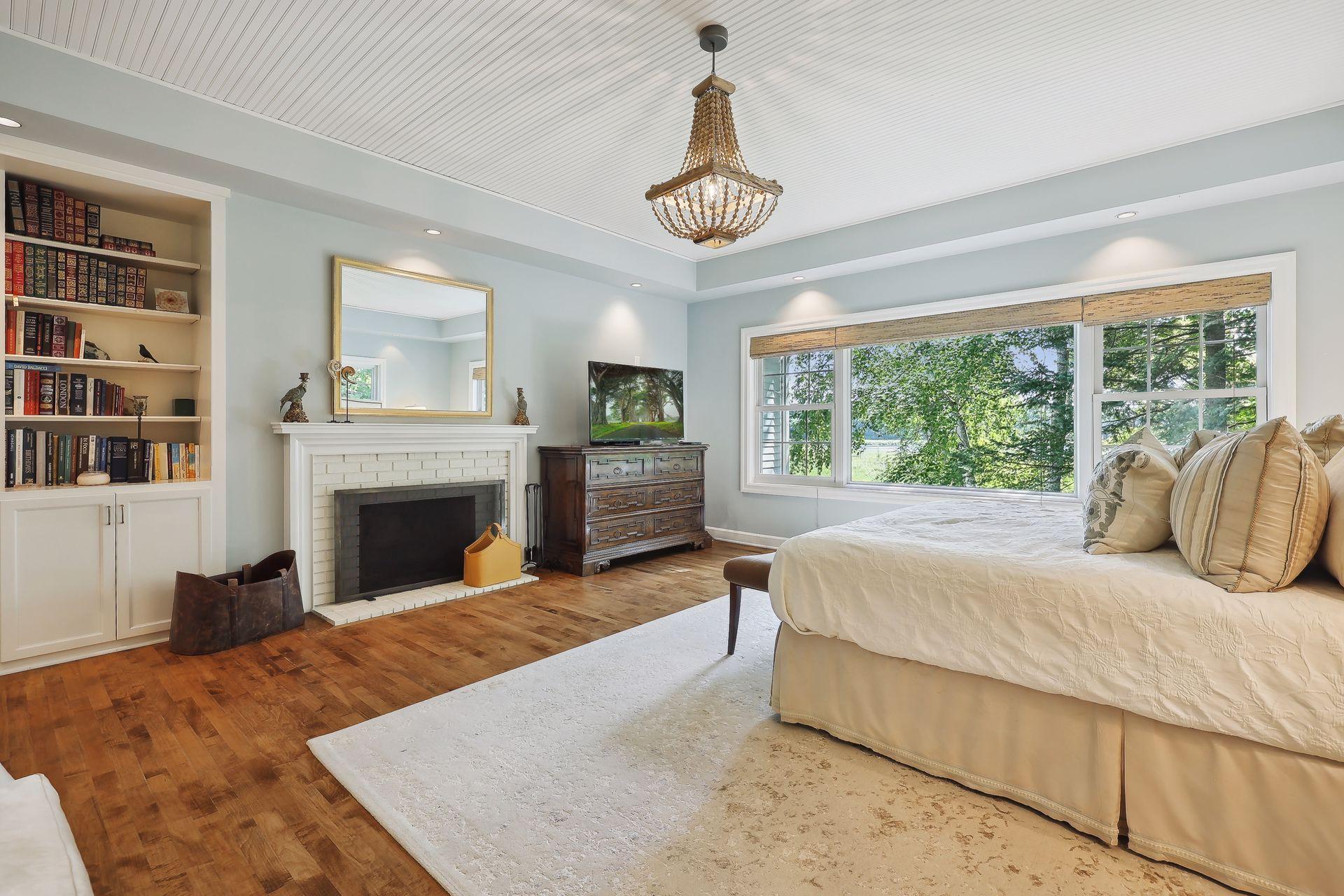 2195 French Lake Rd, Orono