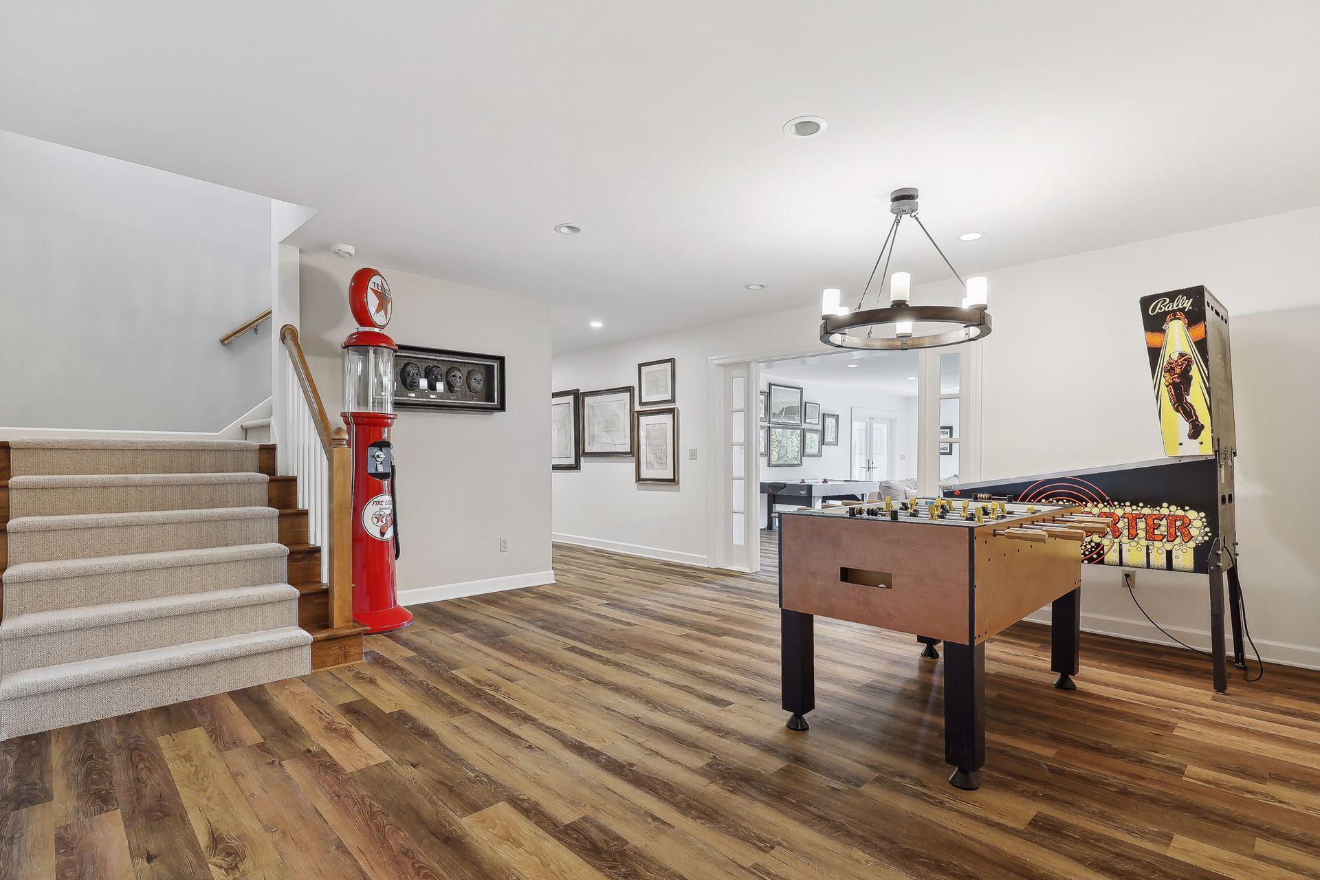 2195 French Lake Rd, Orono