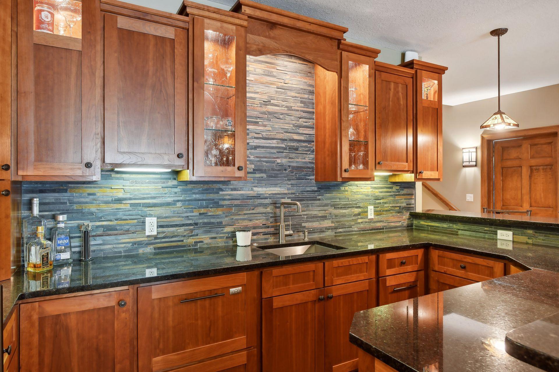 5995 Maple Forest, Minnetrista