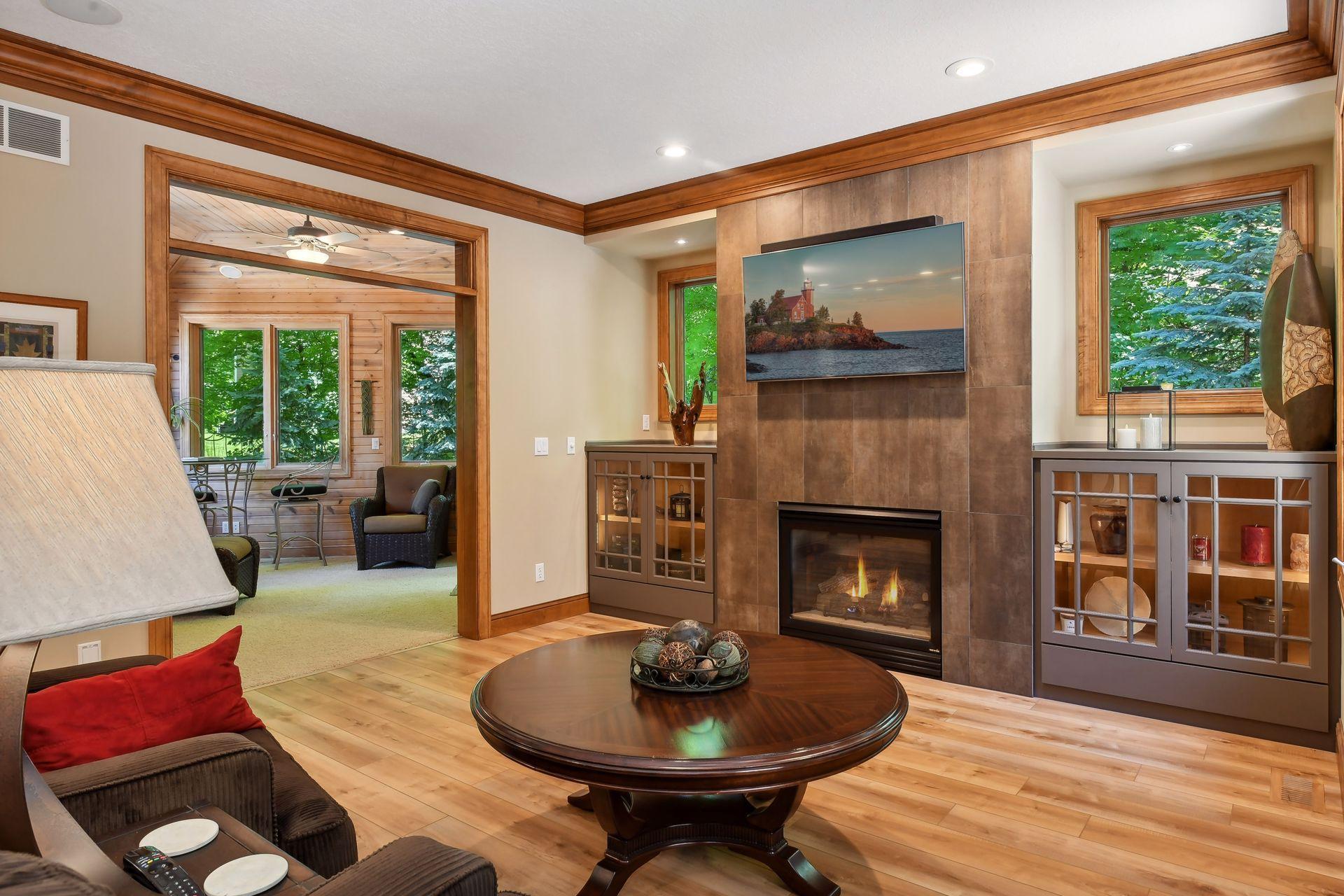 5995 Maple Forest, Minnetrista