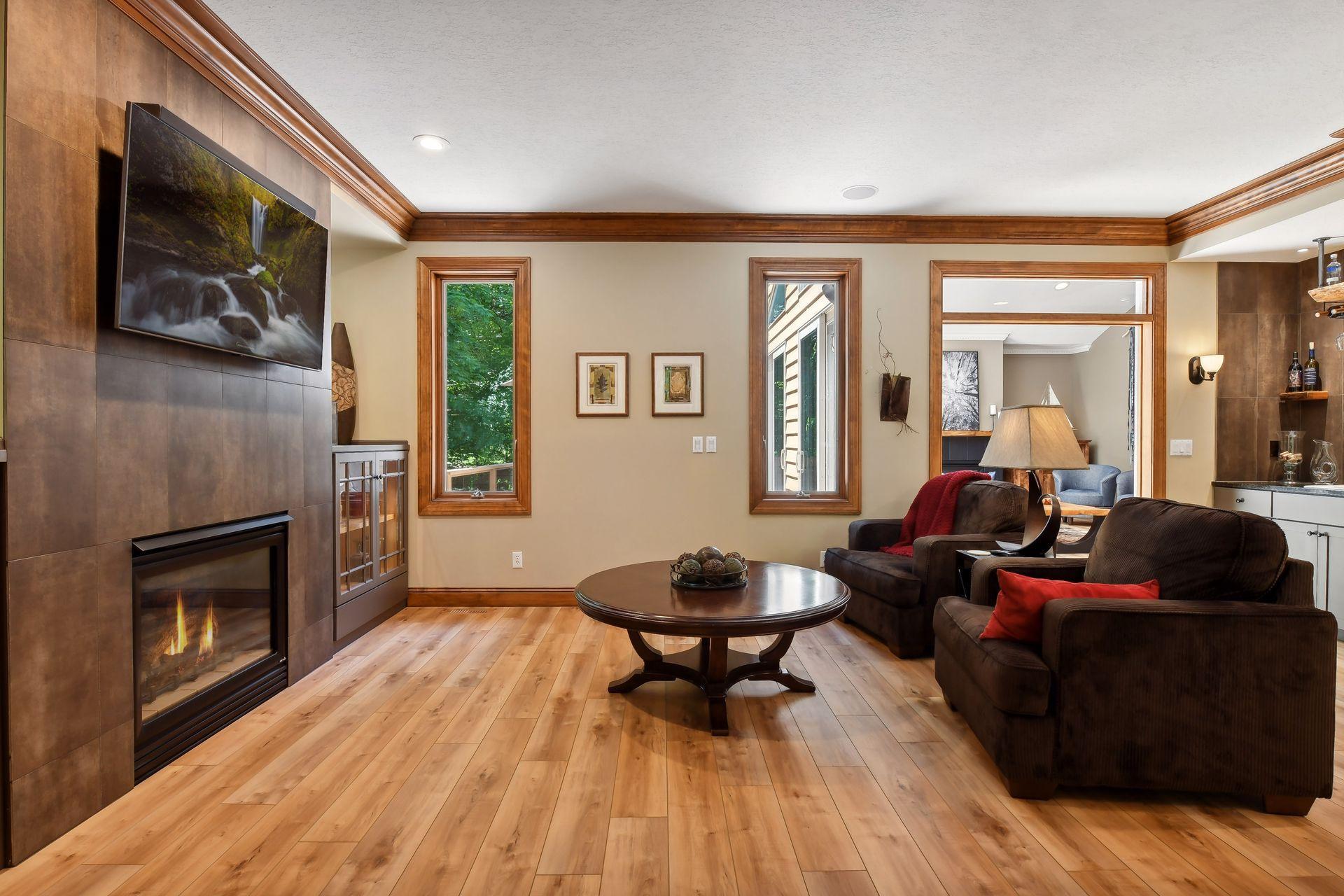5995 Maple Forest, Minnetrista