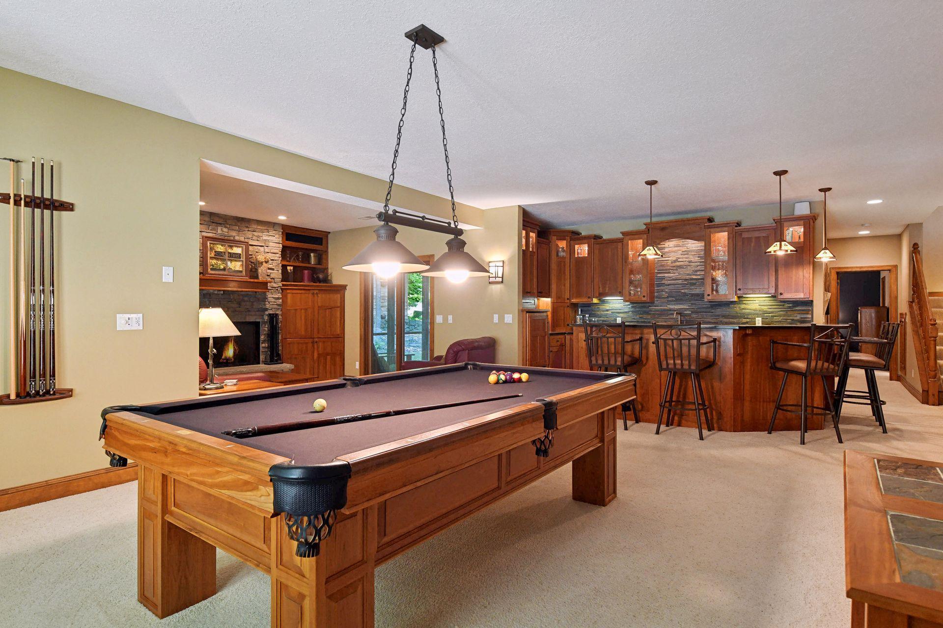 5995 Maple Forest, Minnetrista