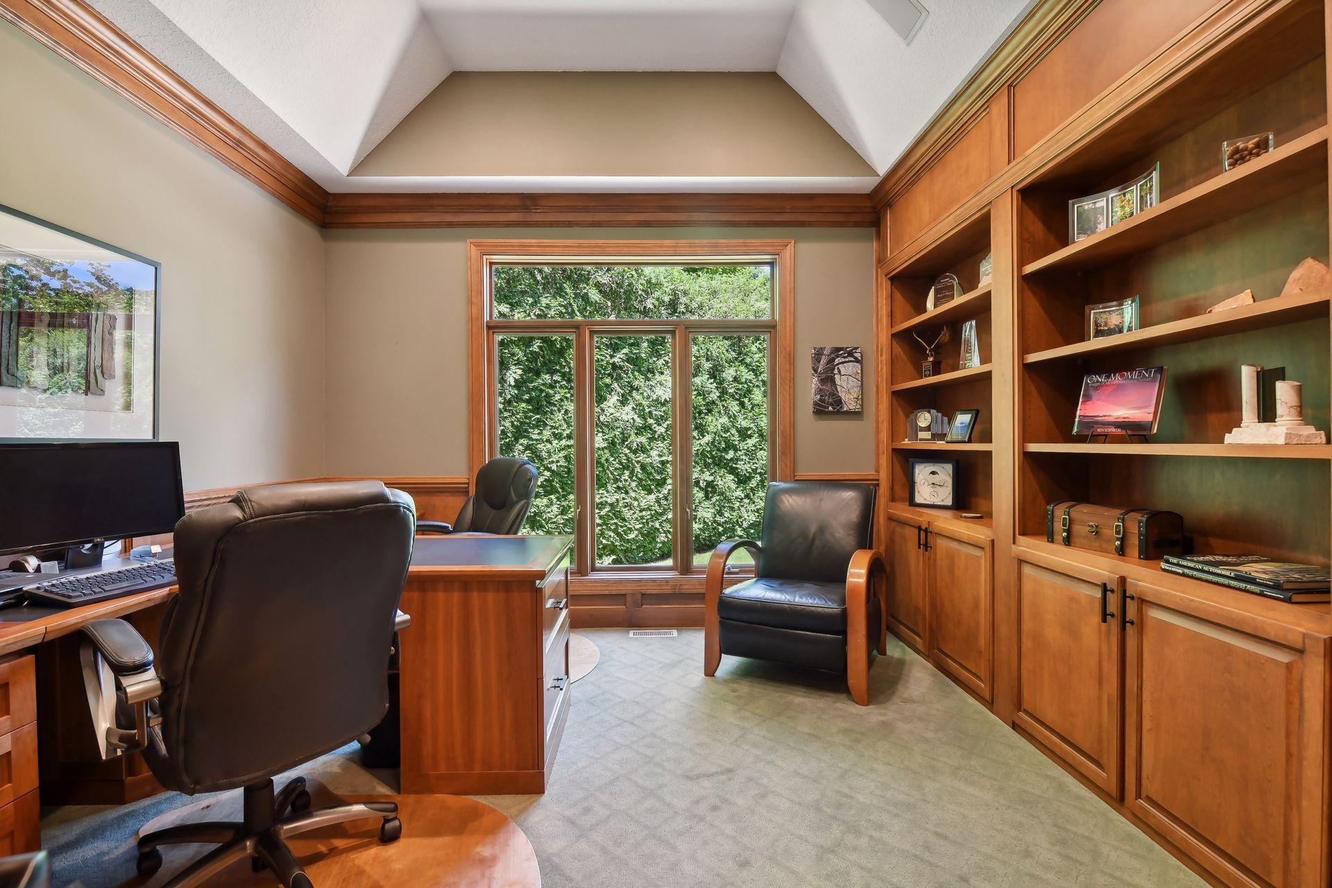 5995 Maple Forest, Minnetrista