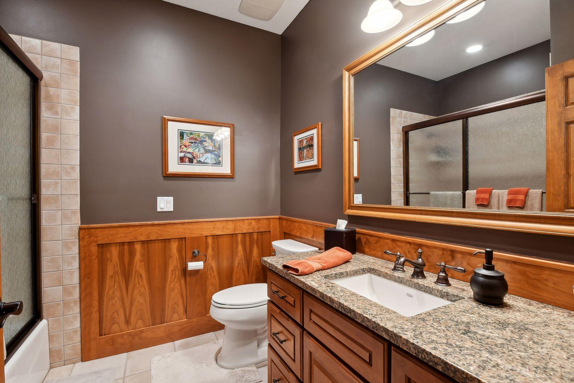 5995 Maple Forest, Minnetrista