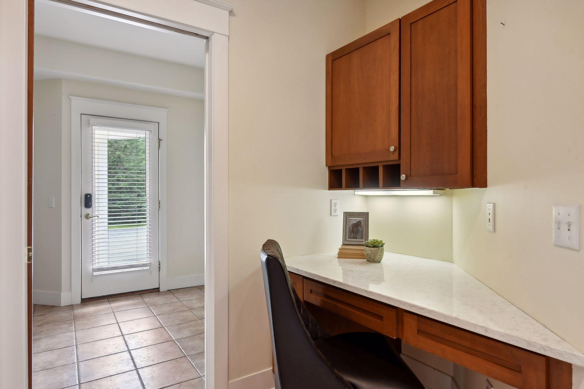 6140 Wood Hill Ln, Independence