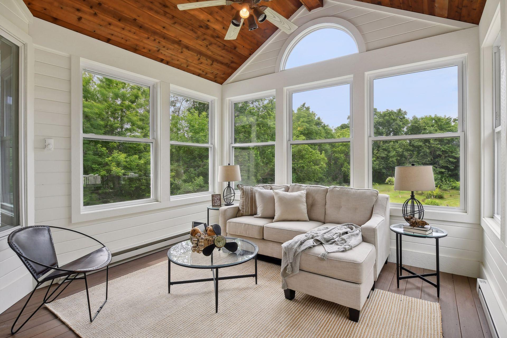 6140 Wood Hill Ln, Independence