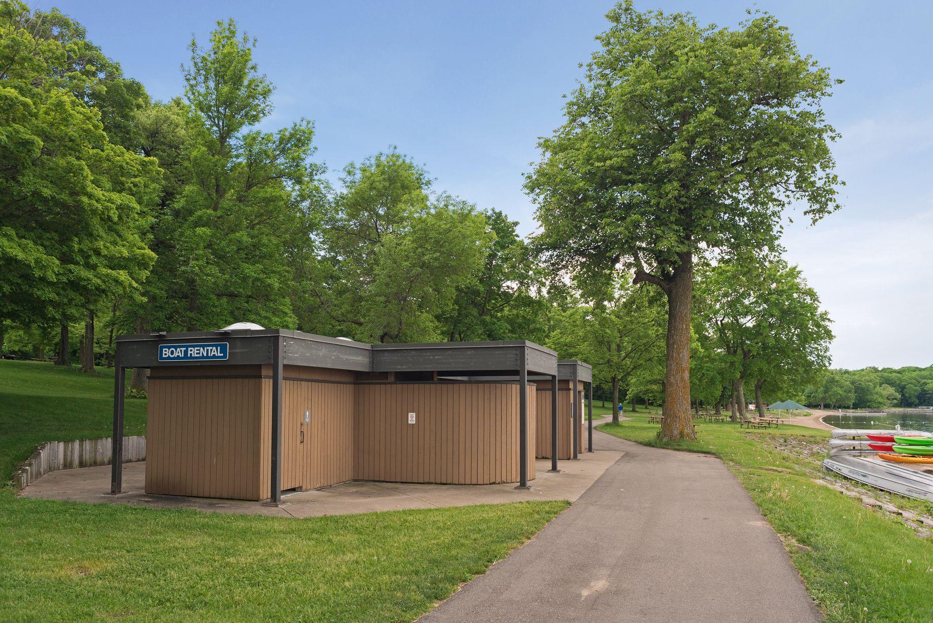 6140 Wood Hill Ln, Independence