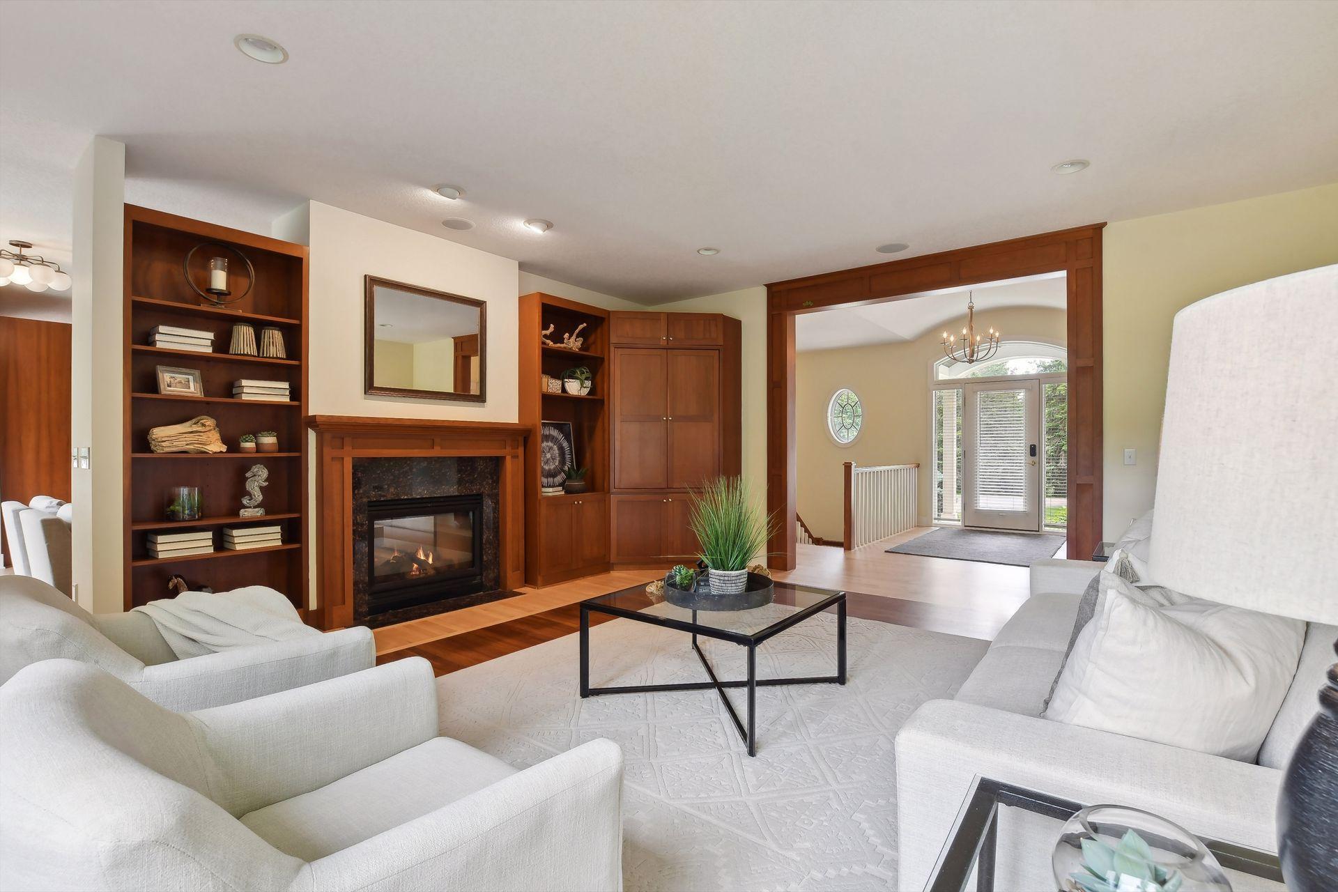 6140 Wood Hill Ln, Independence