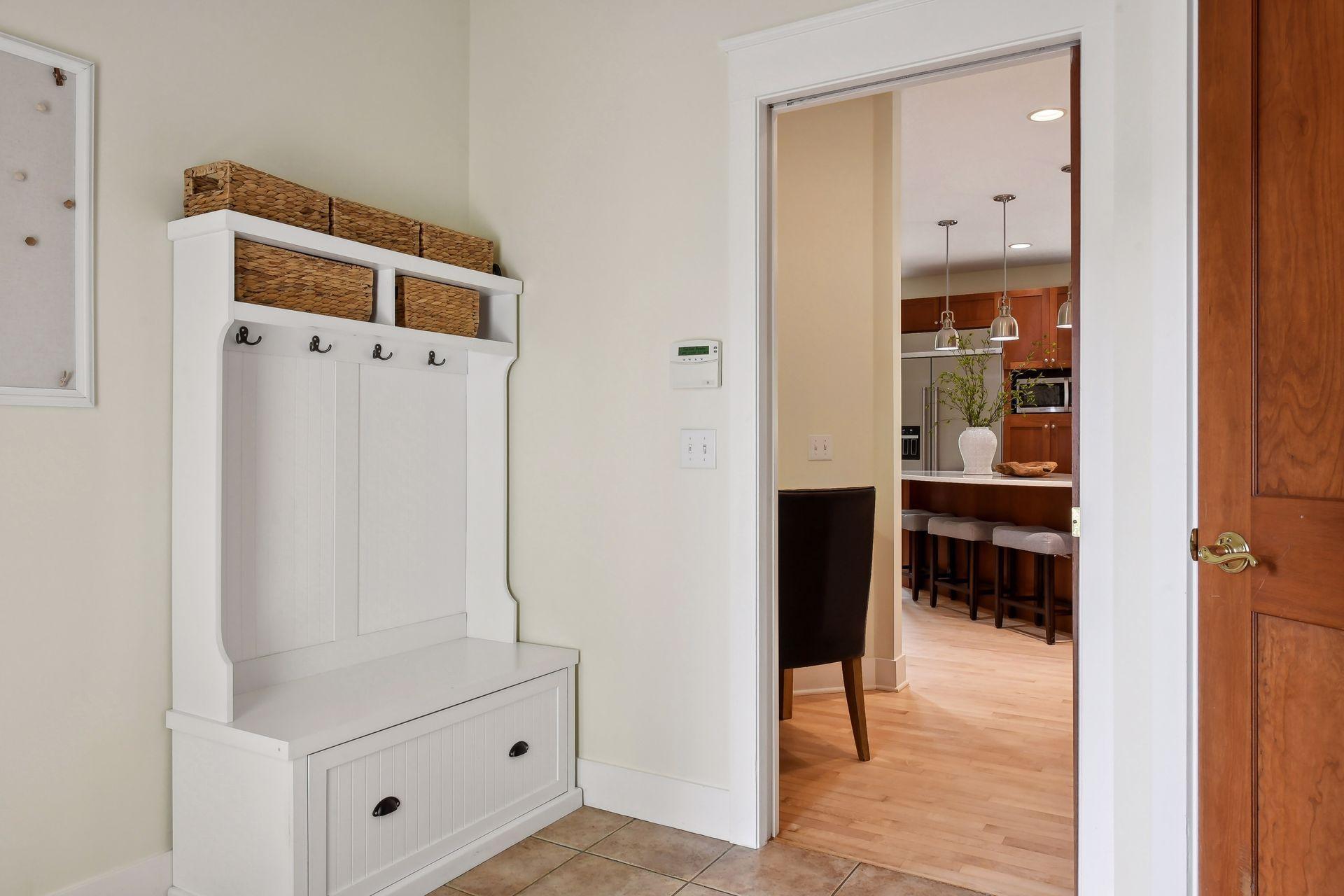 6140 Wood Hill Ln, Independence