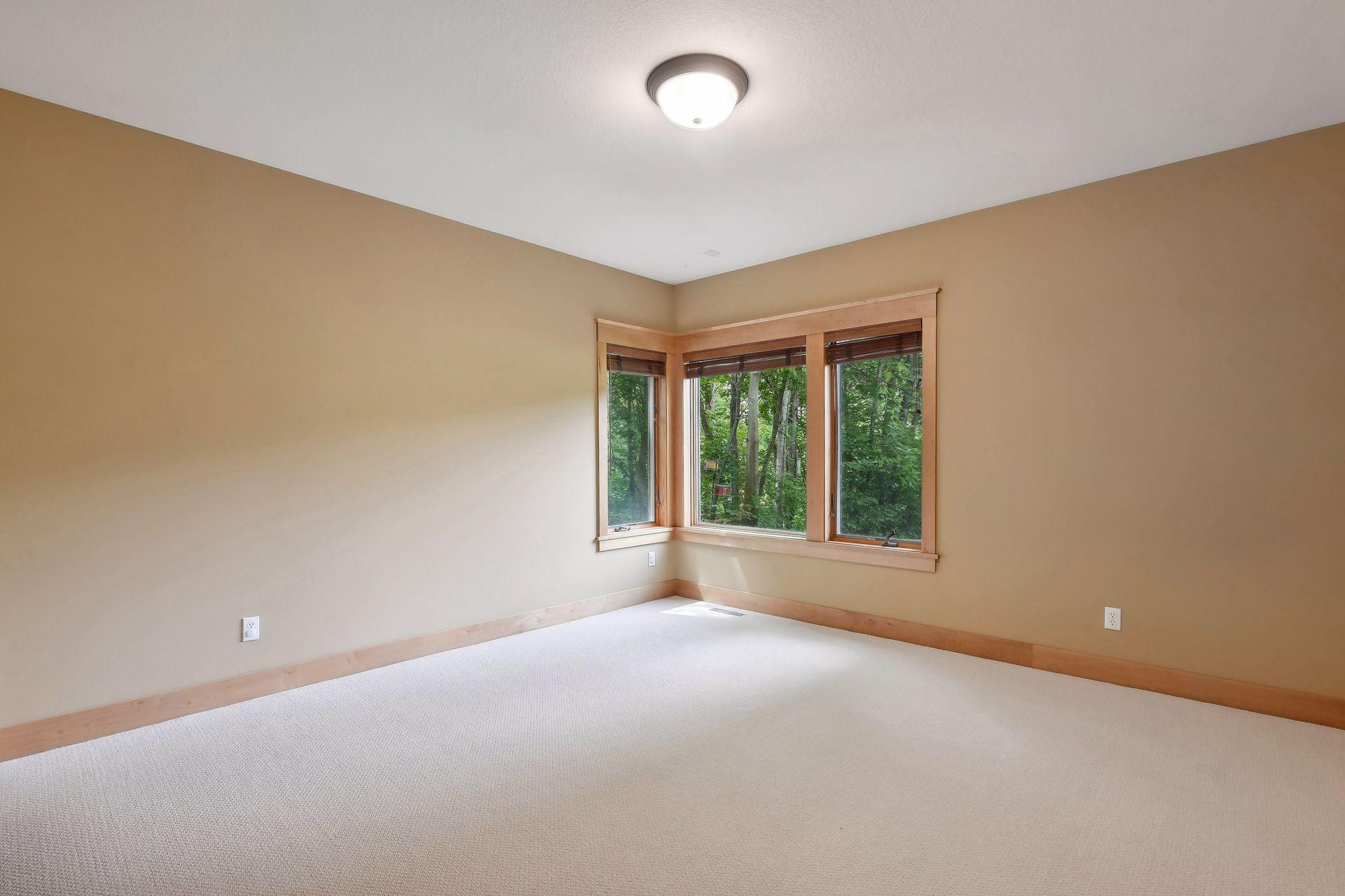 6140 Wood Hill Ln, Independence