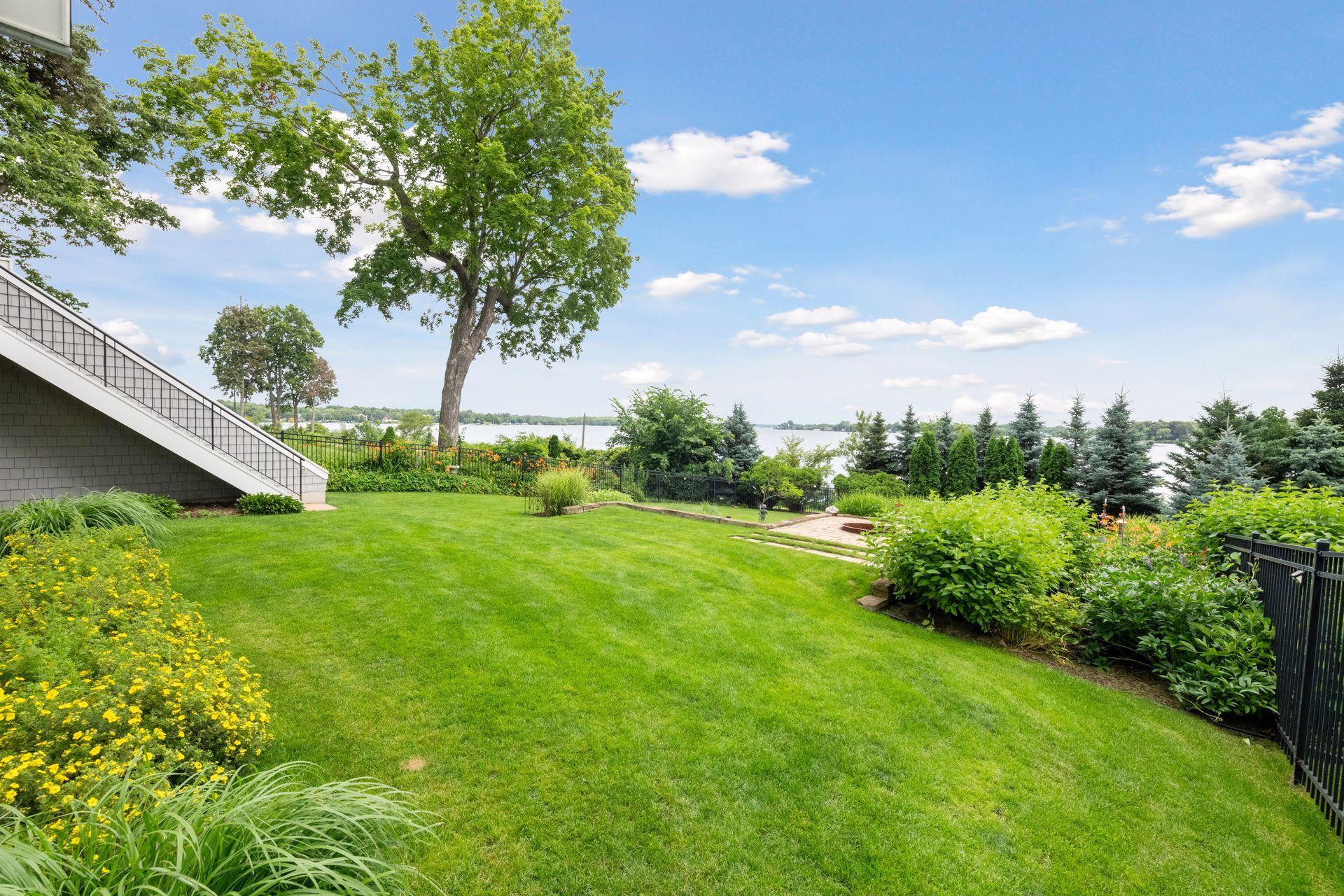 2903 Westwood Rd, Minnetonka Beach