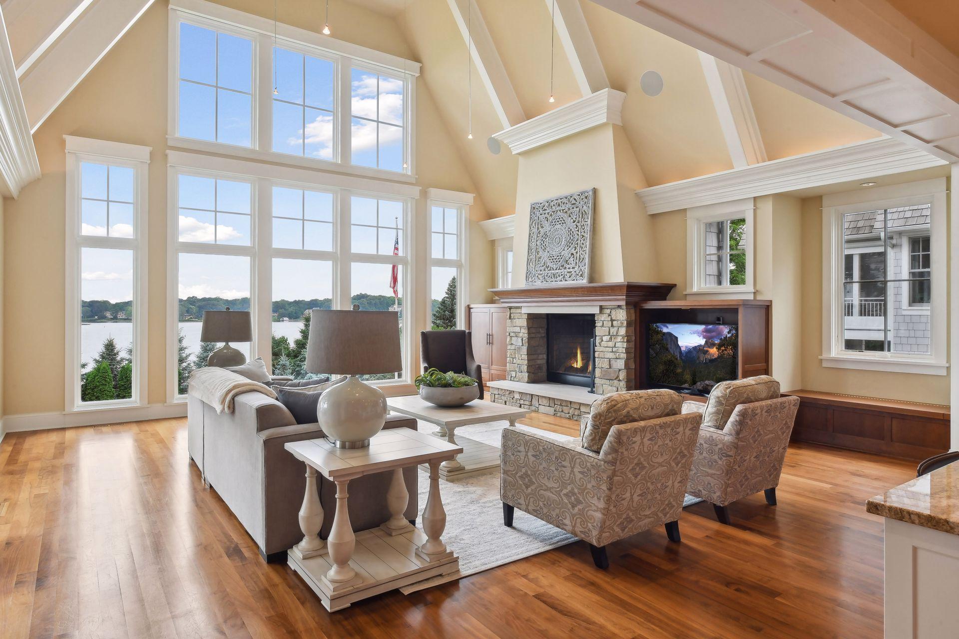 2903 Westwood Rd, Minnetonka Beach