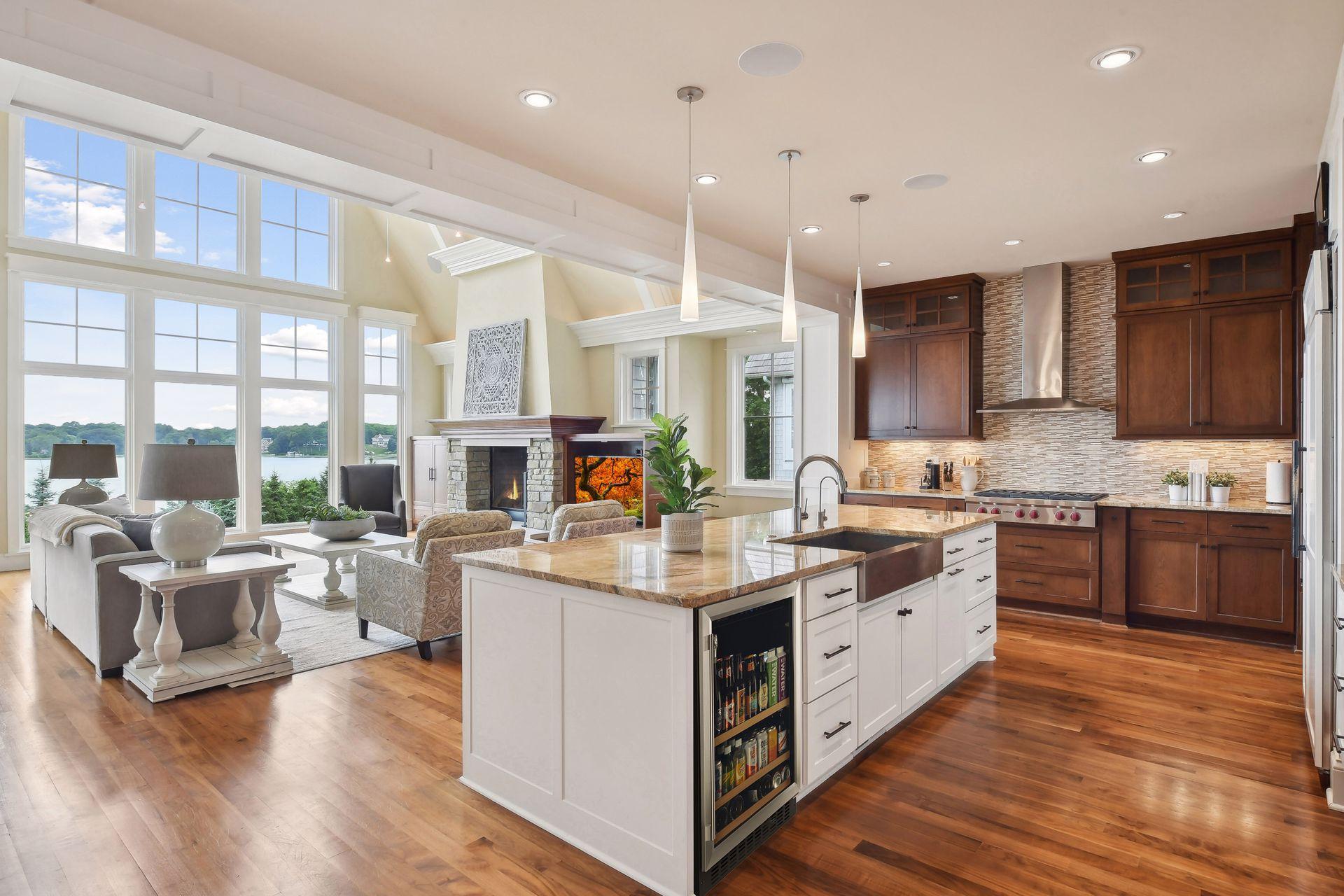 2903 Westwood Rd, Minnetonka Beach