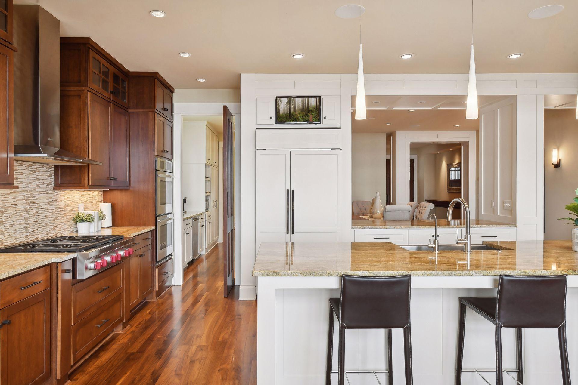 2903 Westwood Rd, Minnetonka Beach