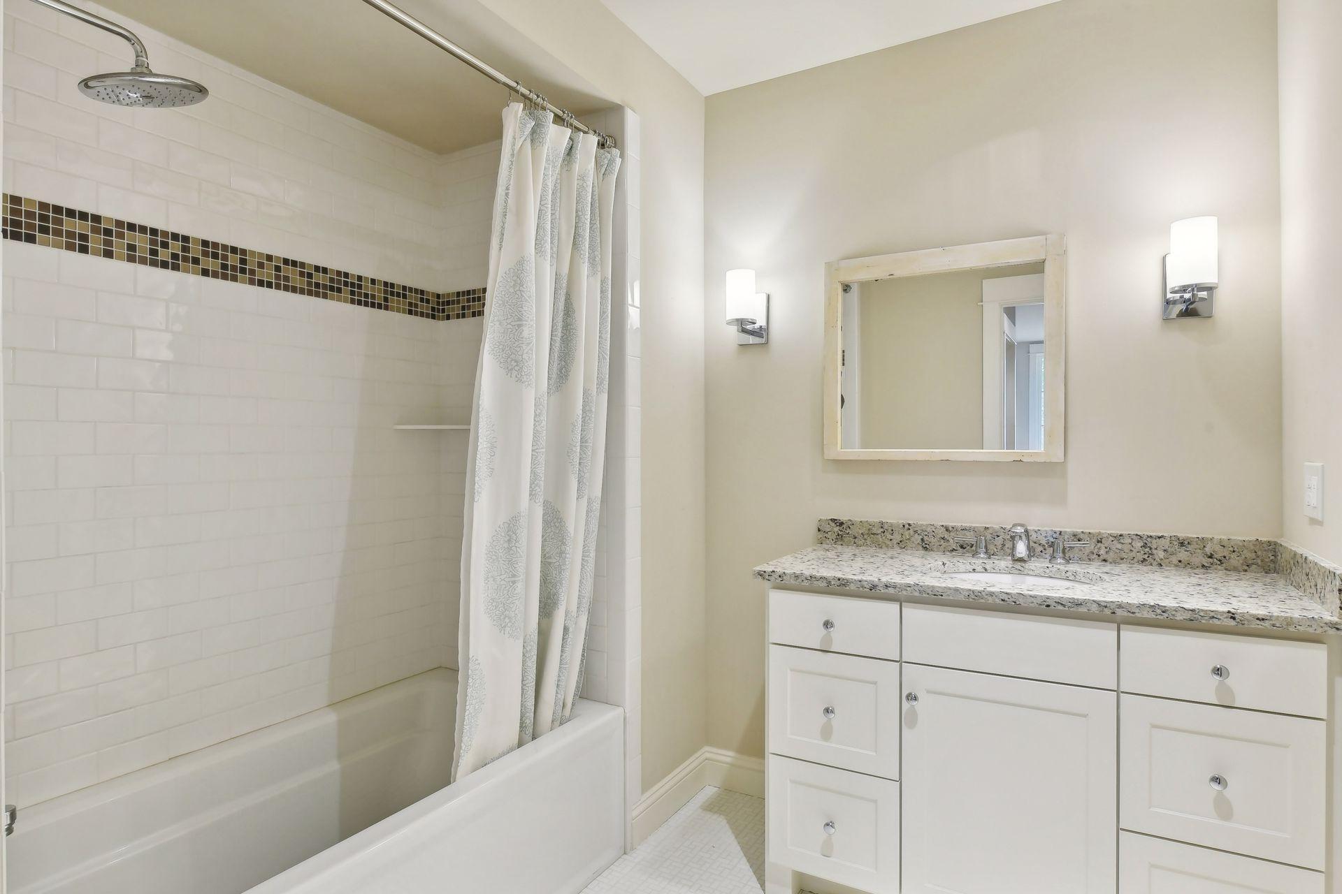 2903 Westwood Rd, Minnetonka Beach