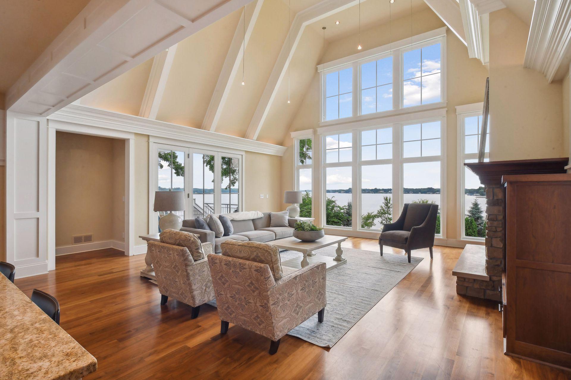 2903 Westwood Rd, Minnetonka Beach