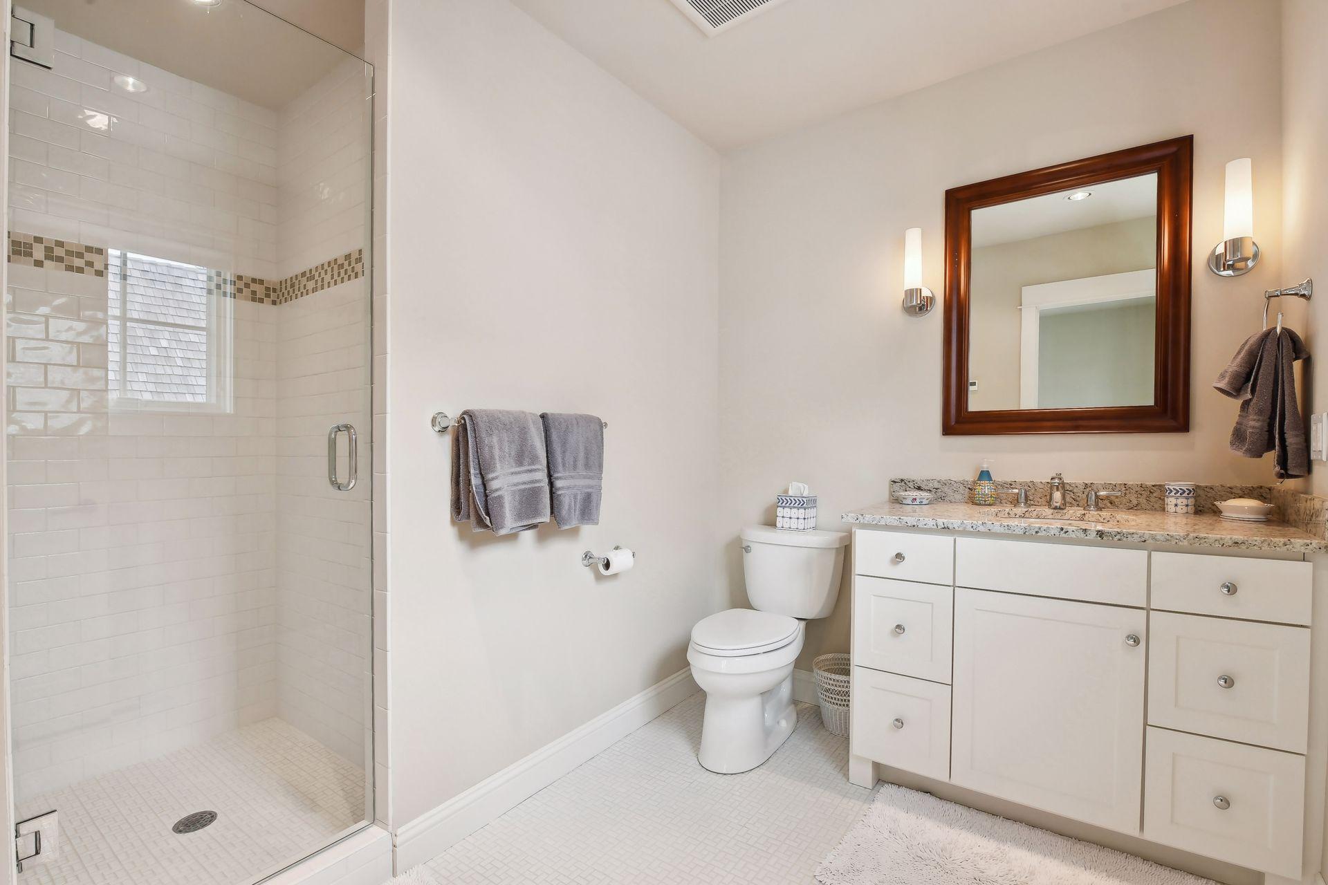 2903 Westwood Rd, Minnetonka Beach