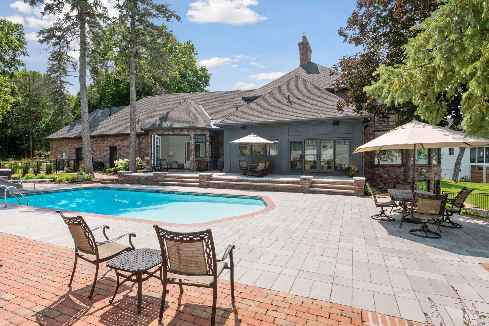 27640 Island View Road