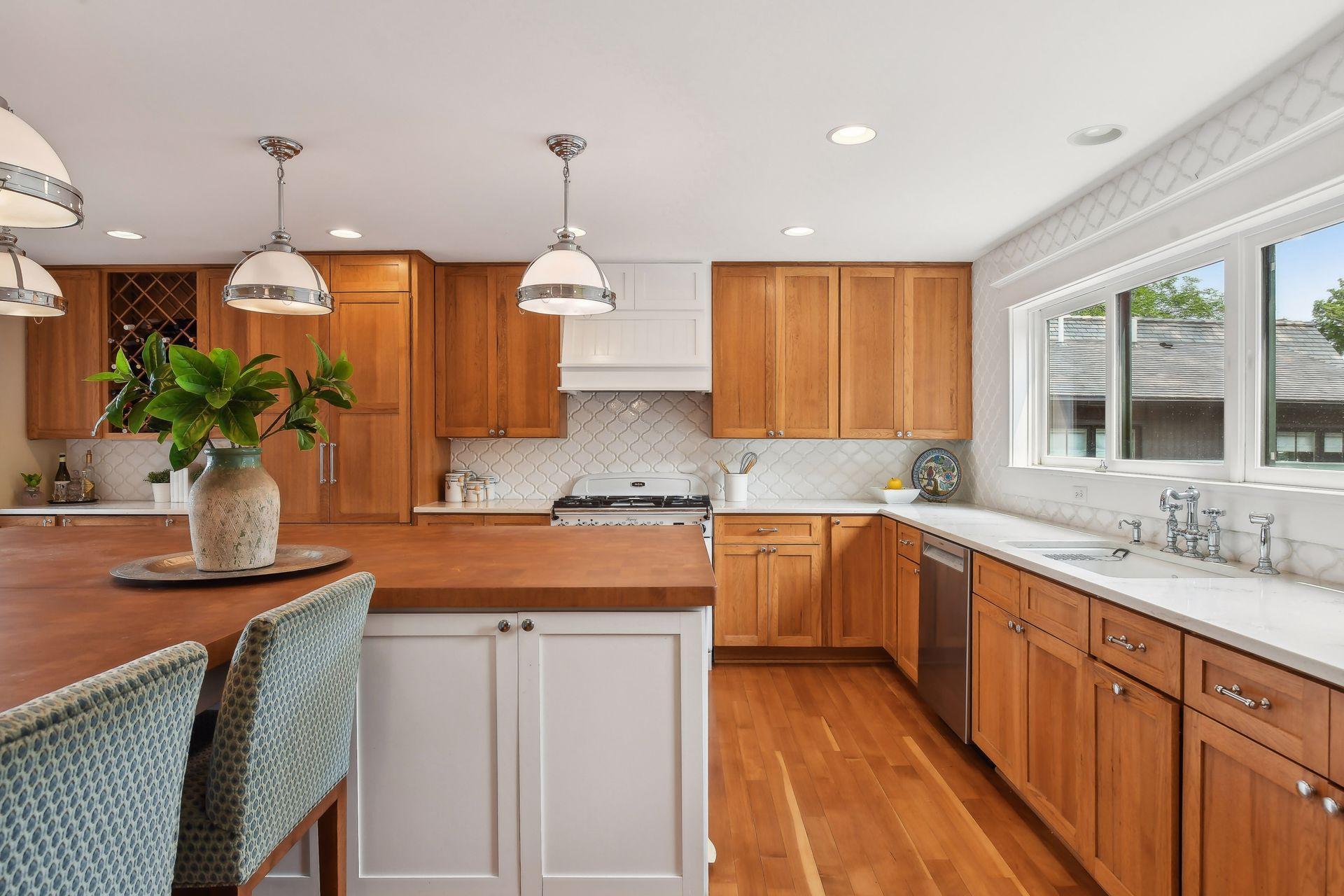 174 West Lake St, Excelsior