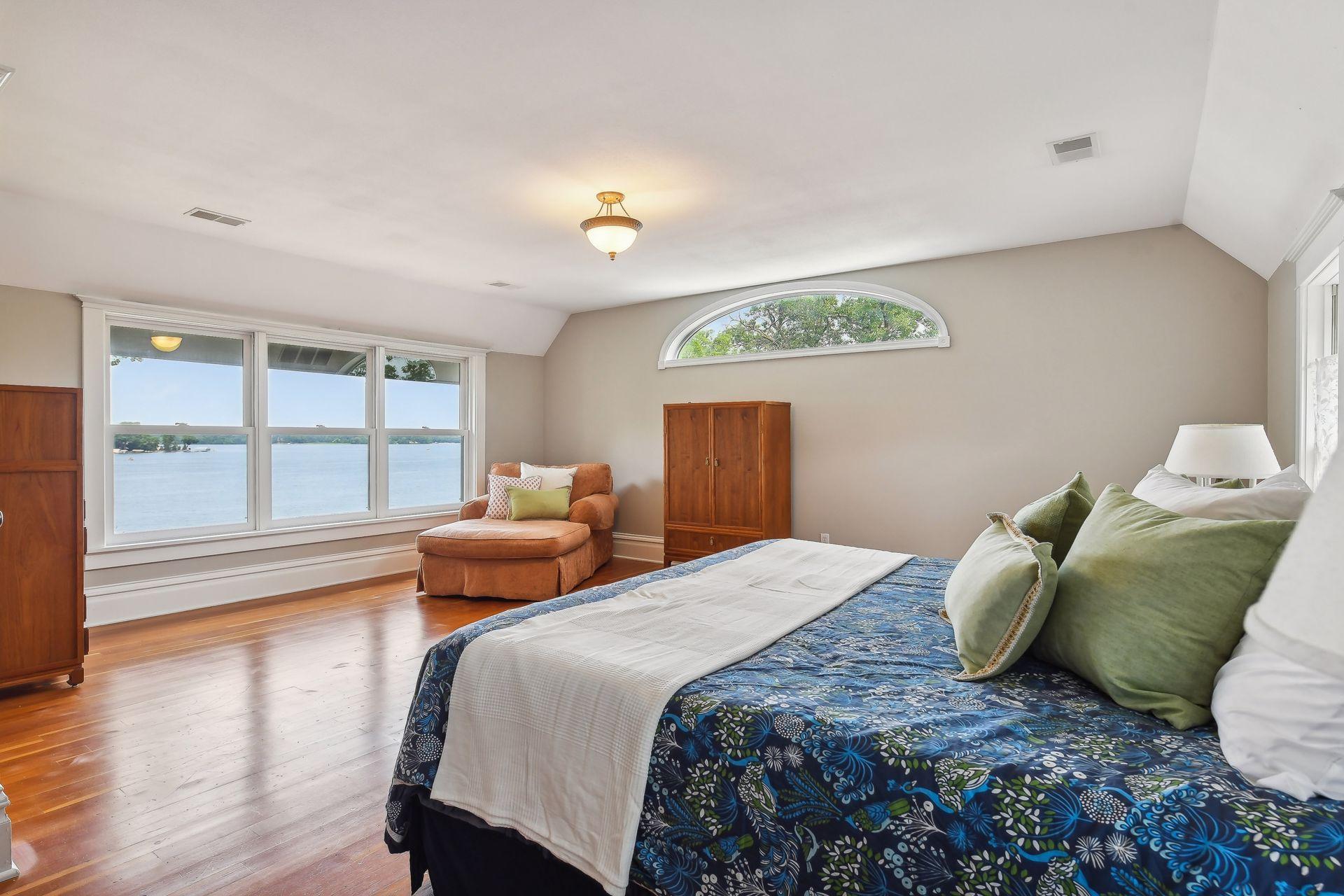 174 West Lake St, Excelsior