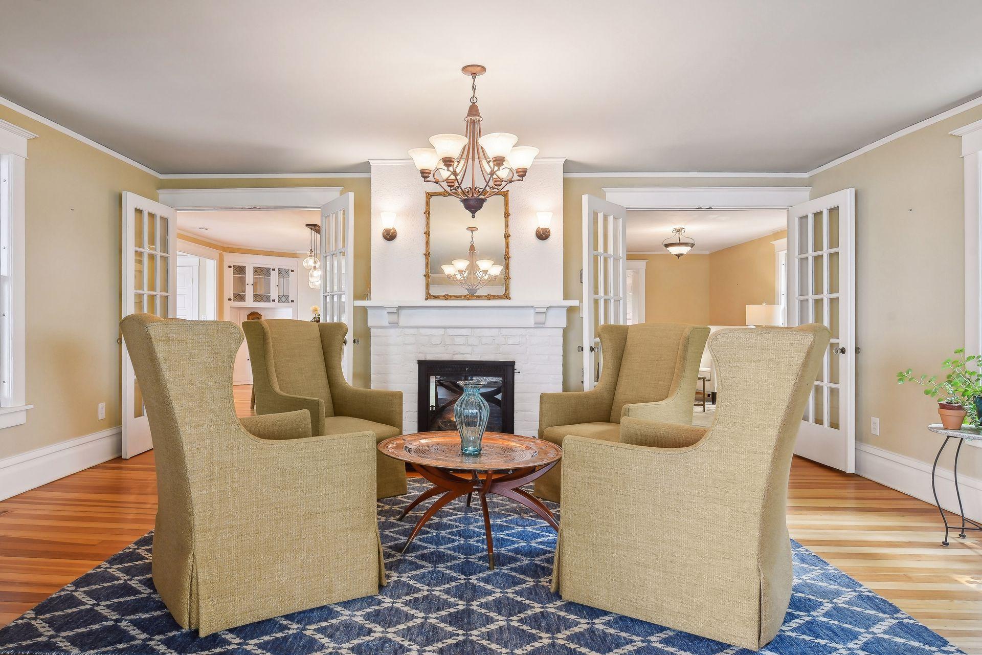 174 West Lake St, Excelsior