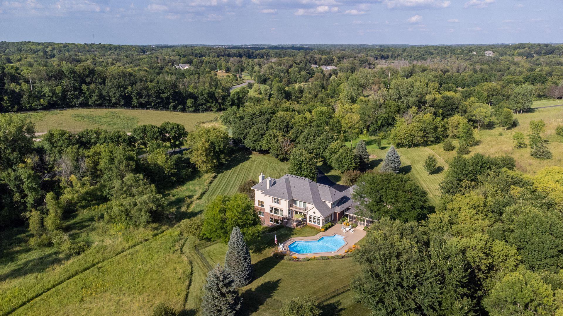 2335 Hollybush Rd, Medina