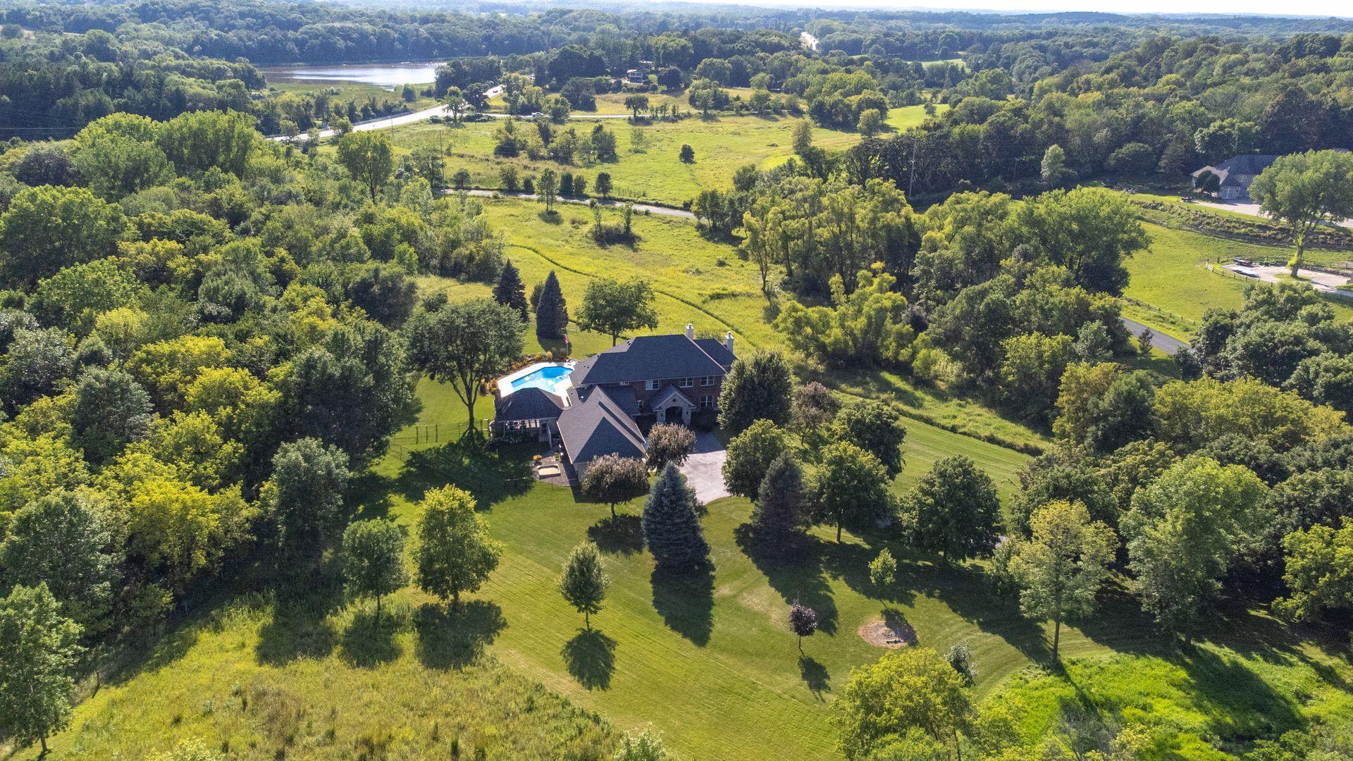 2335 Hollybush Rd, Medina