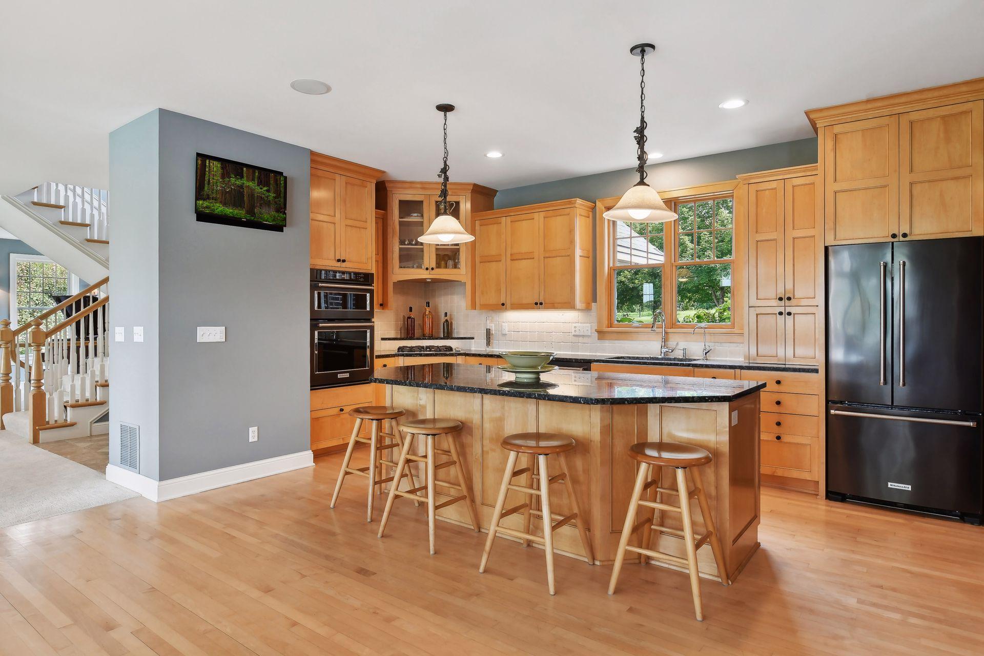 2335 Hollybush Rd, Medina