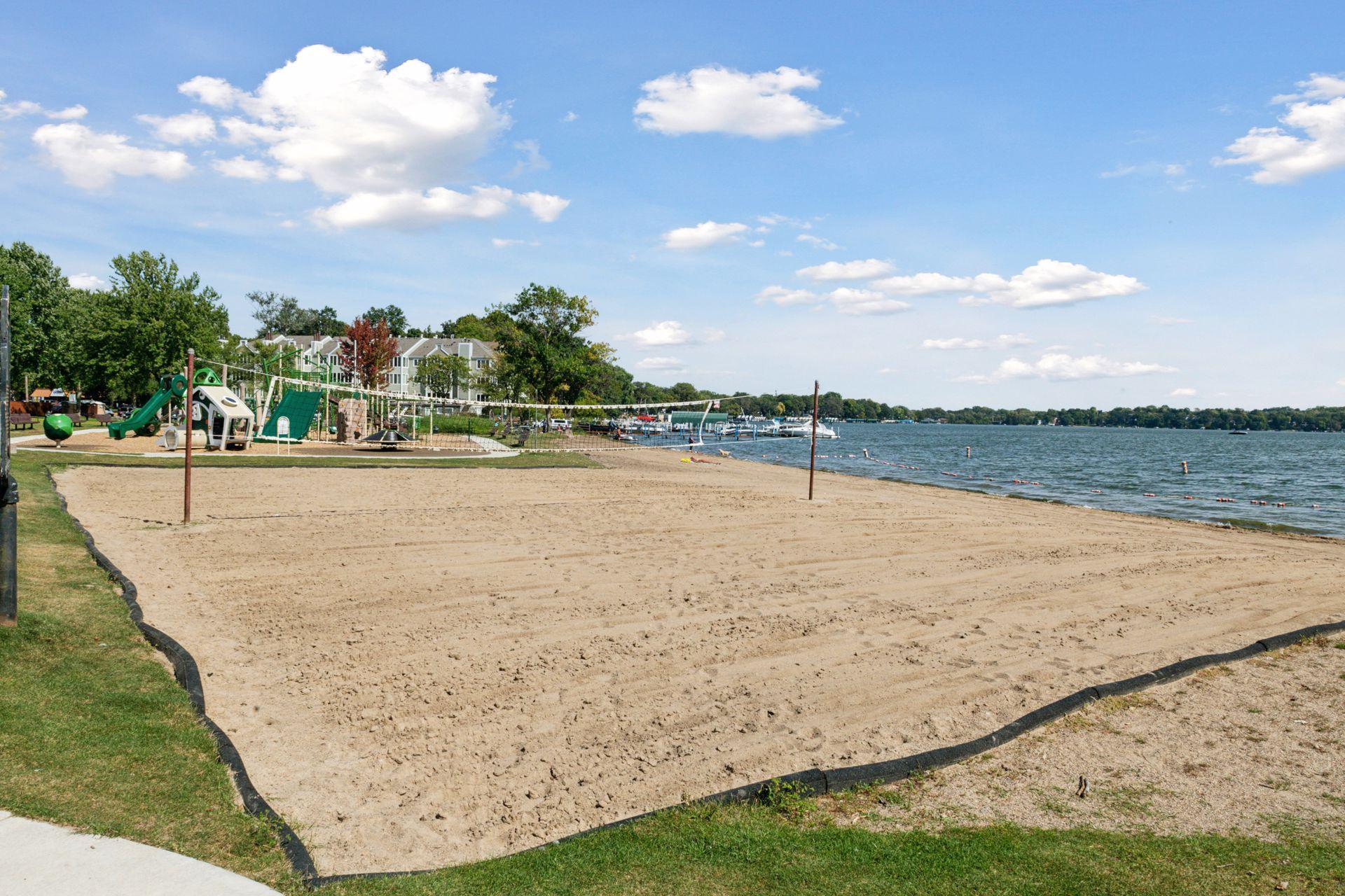 1609 Maple Manors Ct, Mound