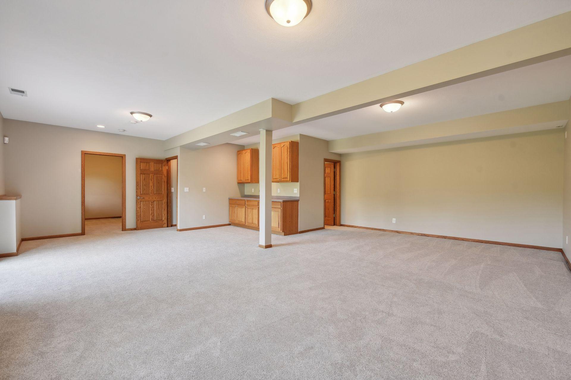 1609 Maple Manors Ct, Mound