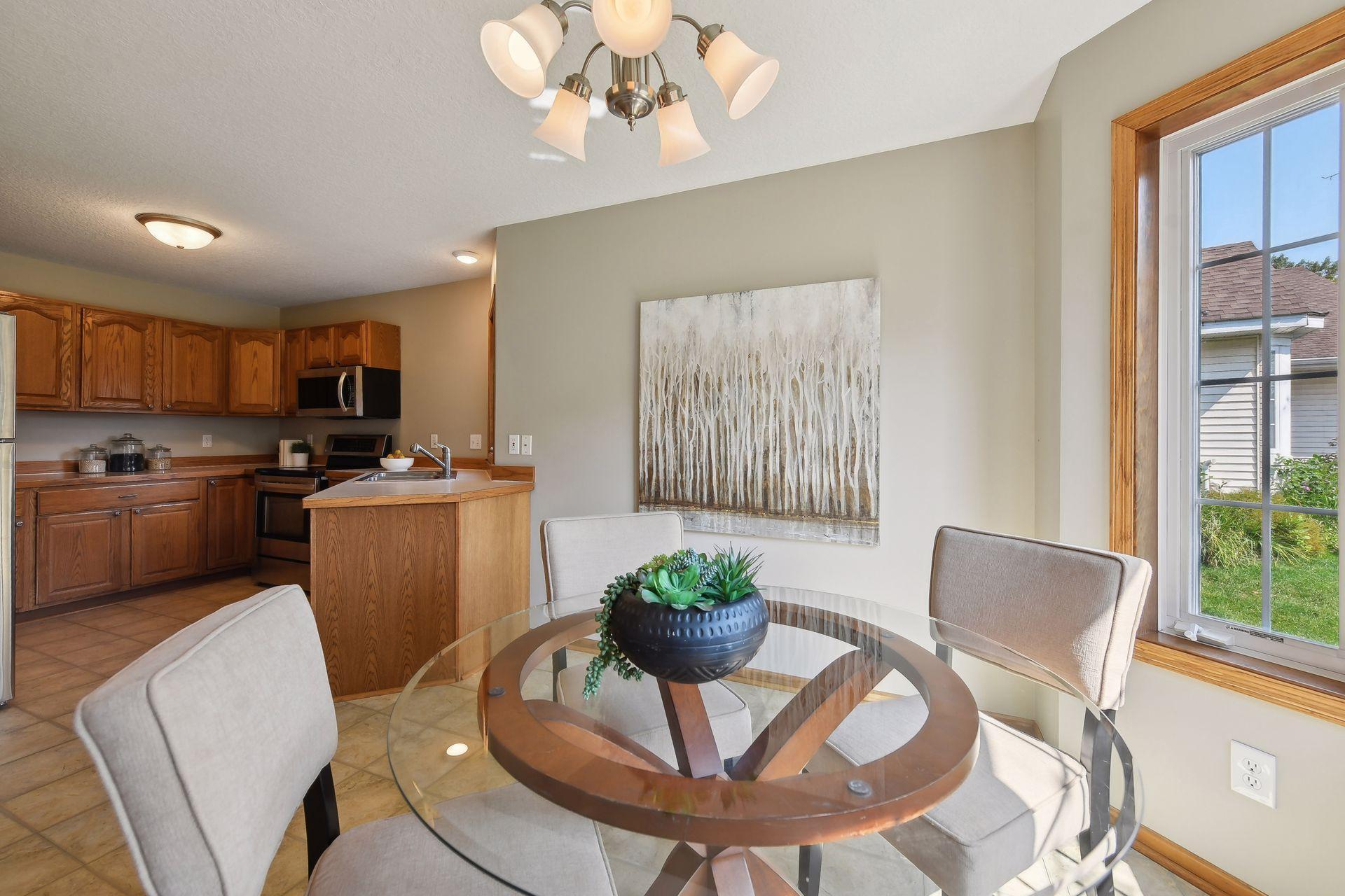 1609 Maple Manors Ct, Mound