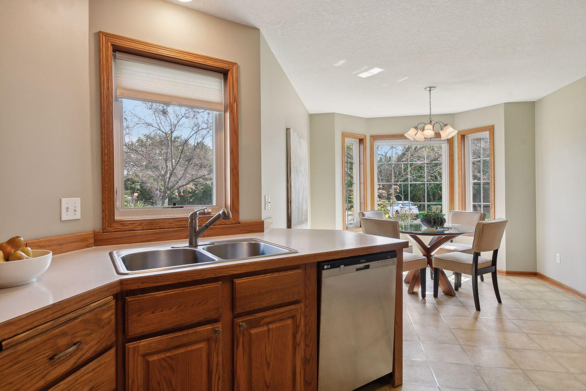 1609 Maple Manors Ct, Mound