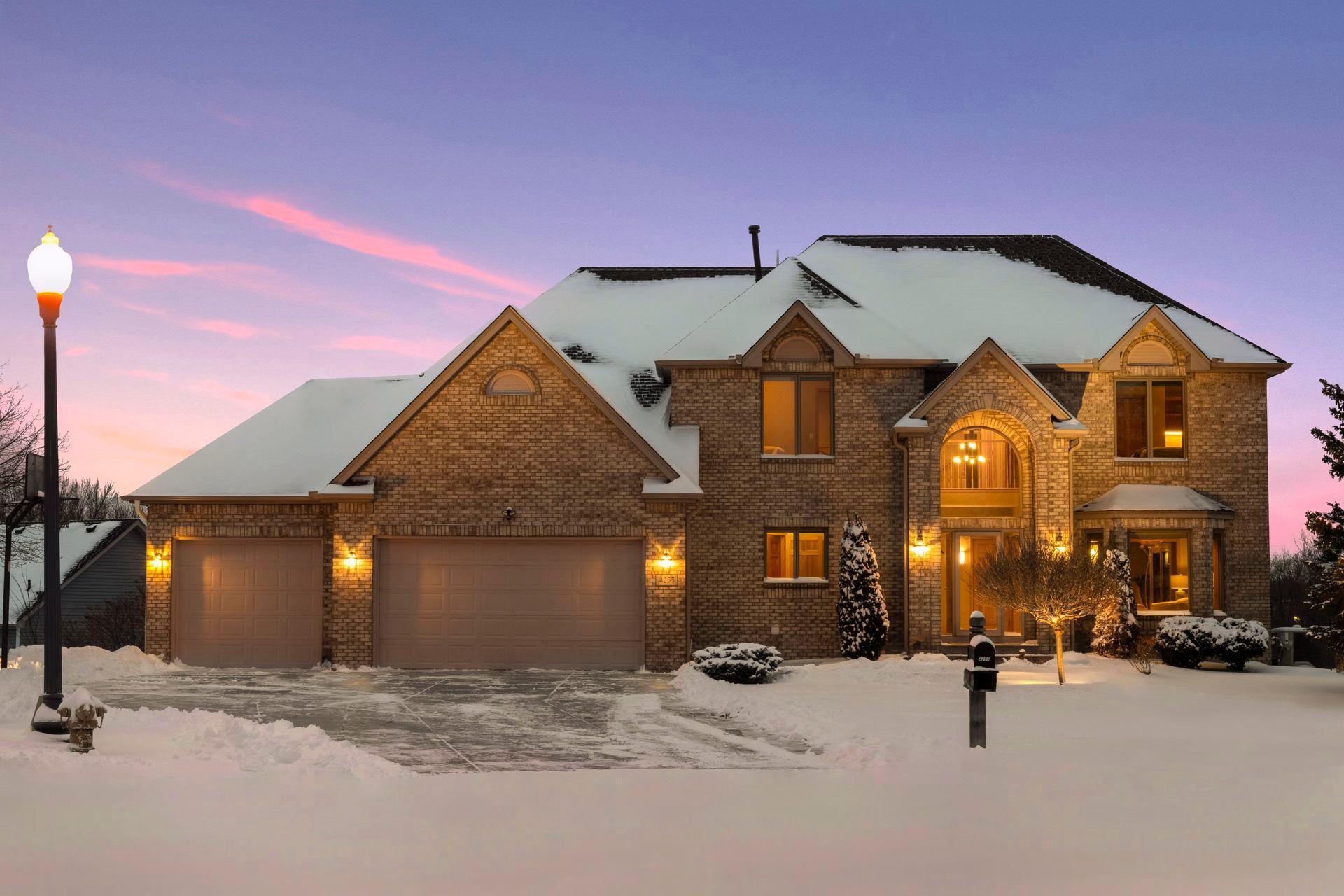 4255 Quinwood Lane N, Plymouth