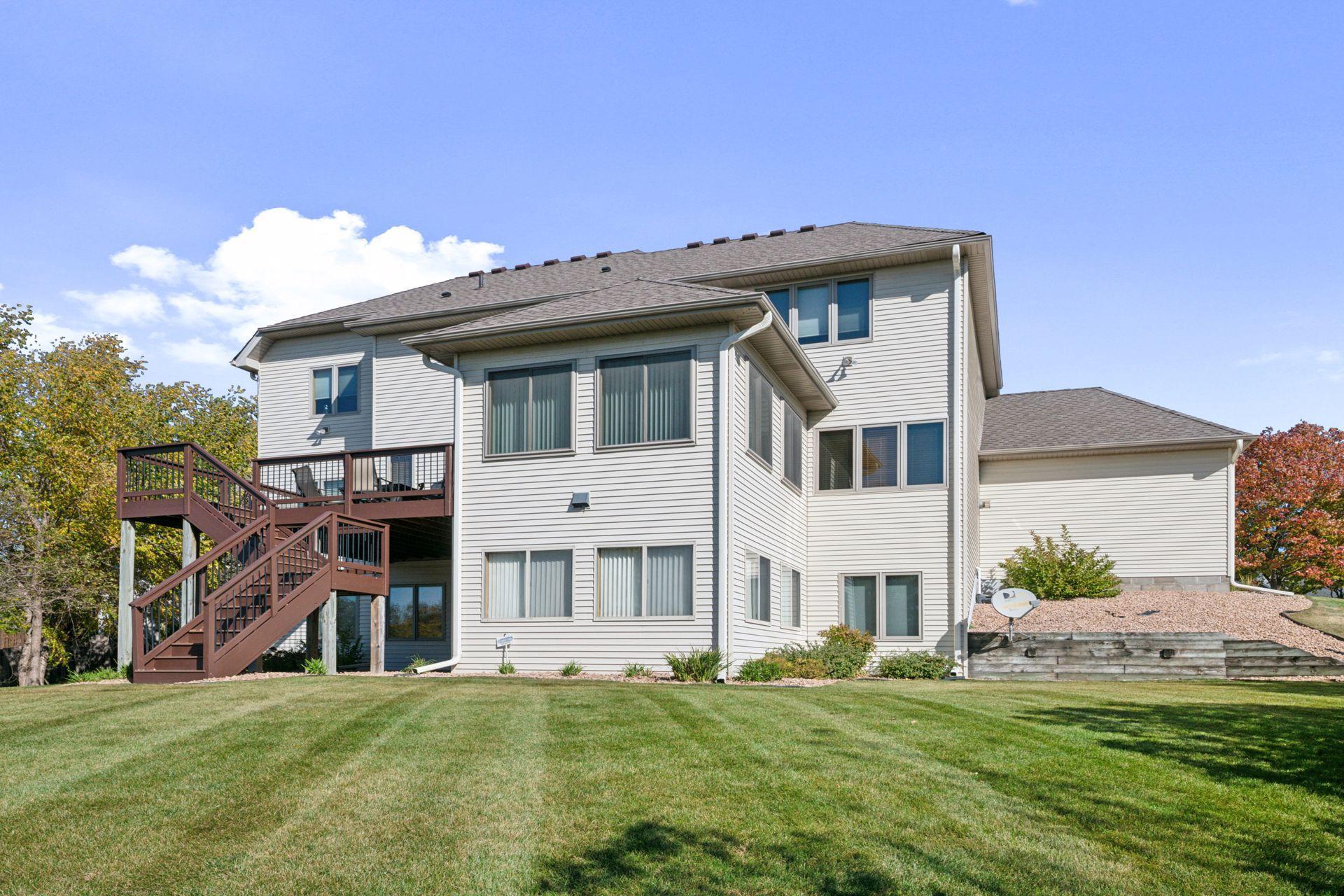 4255 Quinwood Lane N, Plymouth