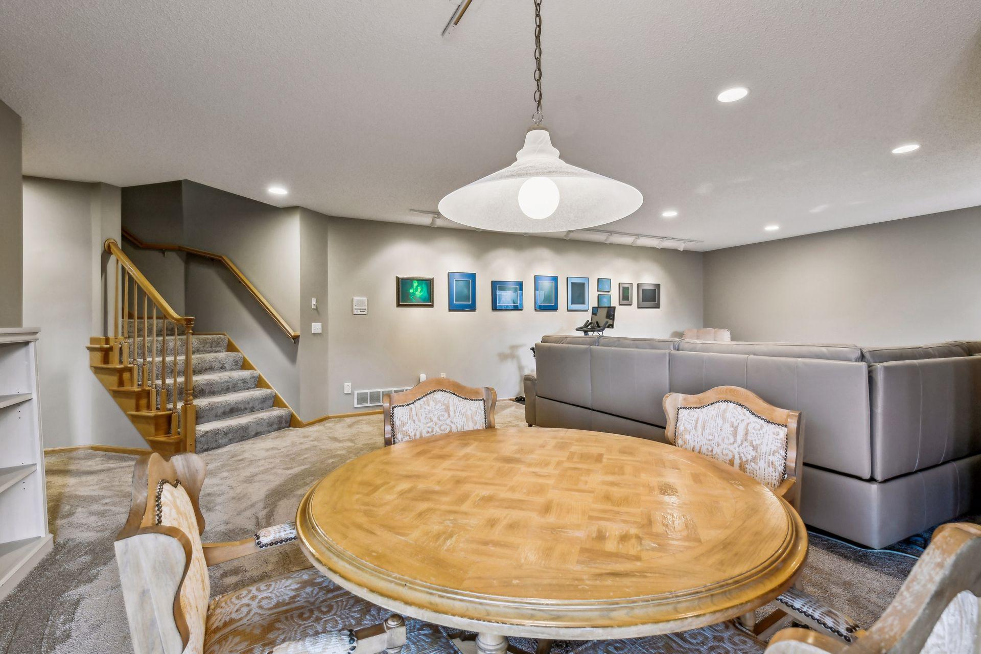 4255 Quinwood Lane N, Plymouth