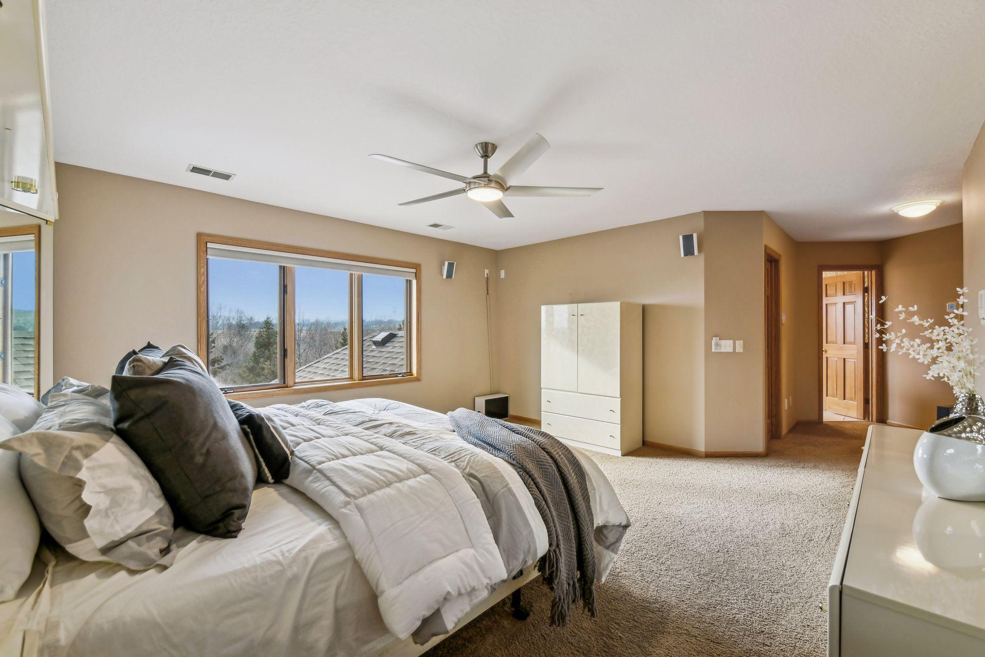 4255 Quinwood Lane N, Plymouth