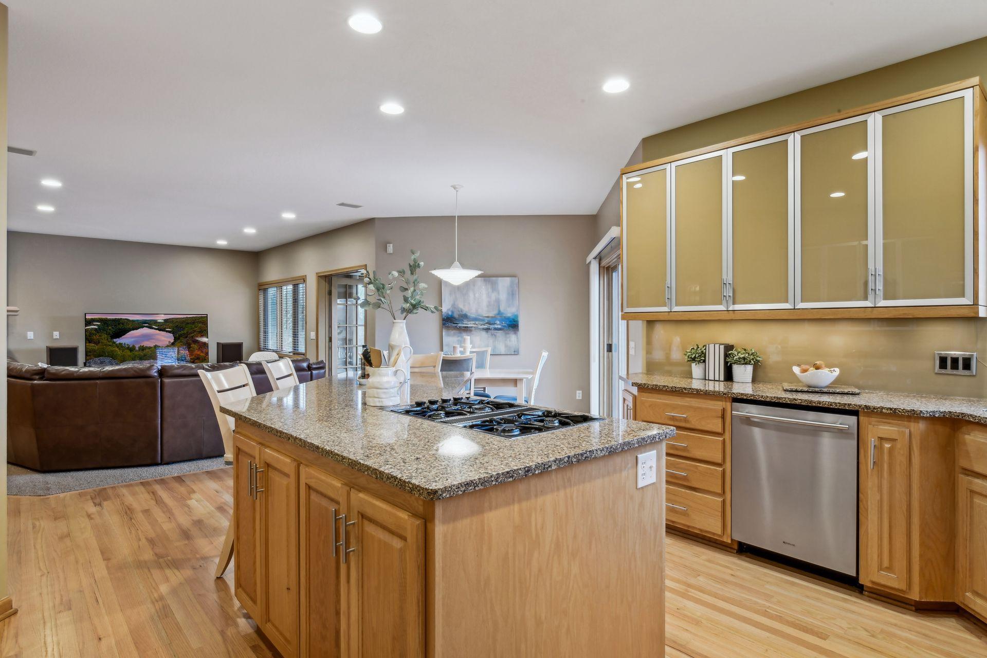 4255 Quinwood Lane N, Plymouth