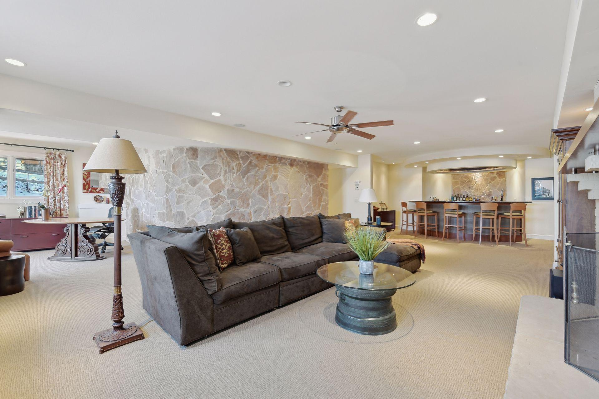 3061 Casco Point Rd, Orono