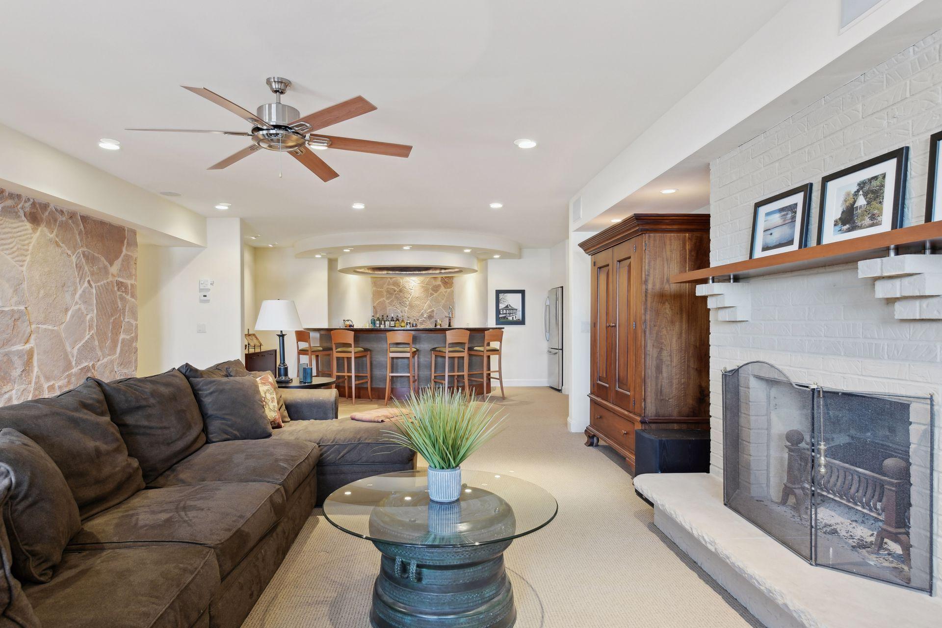 3061 Casco Point Rd, Orono