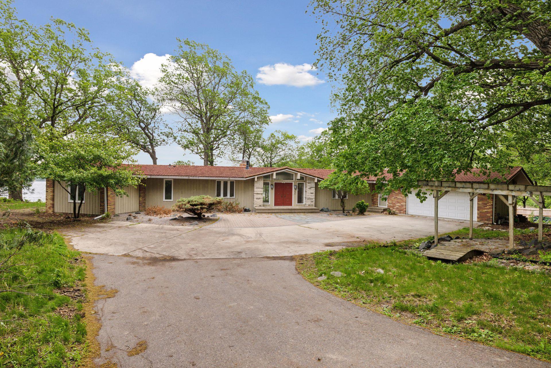850 Windjammer Ln, Orono