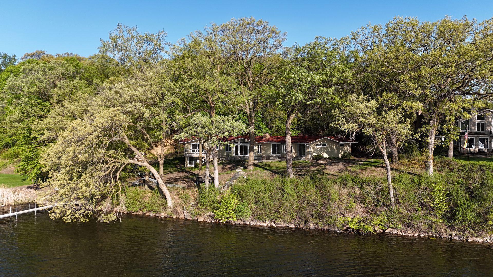 850 Windjammer Ln, Orono