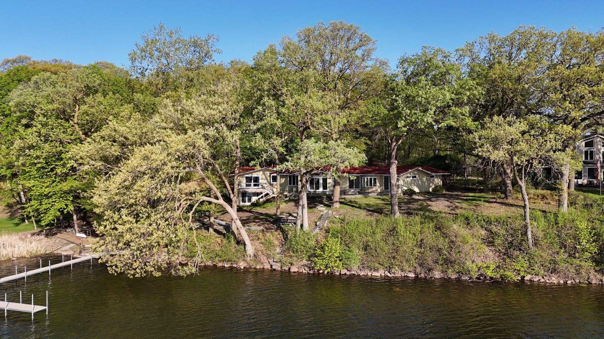850 Windjammer Ln, Orono