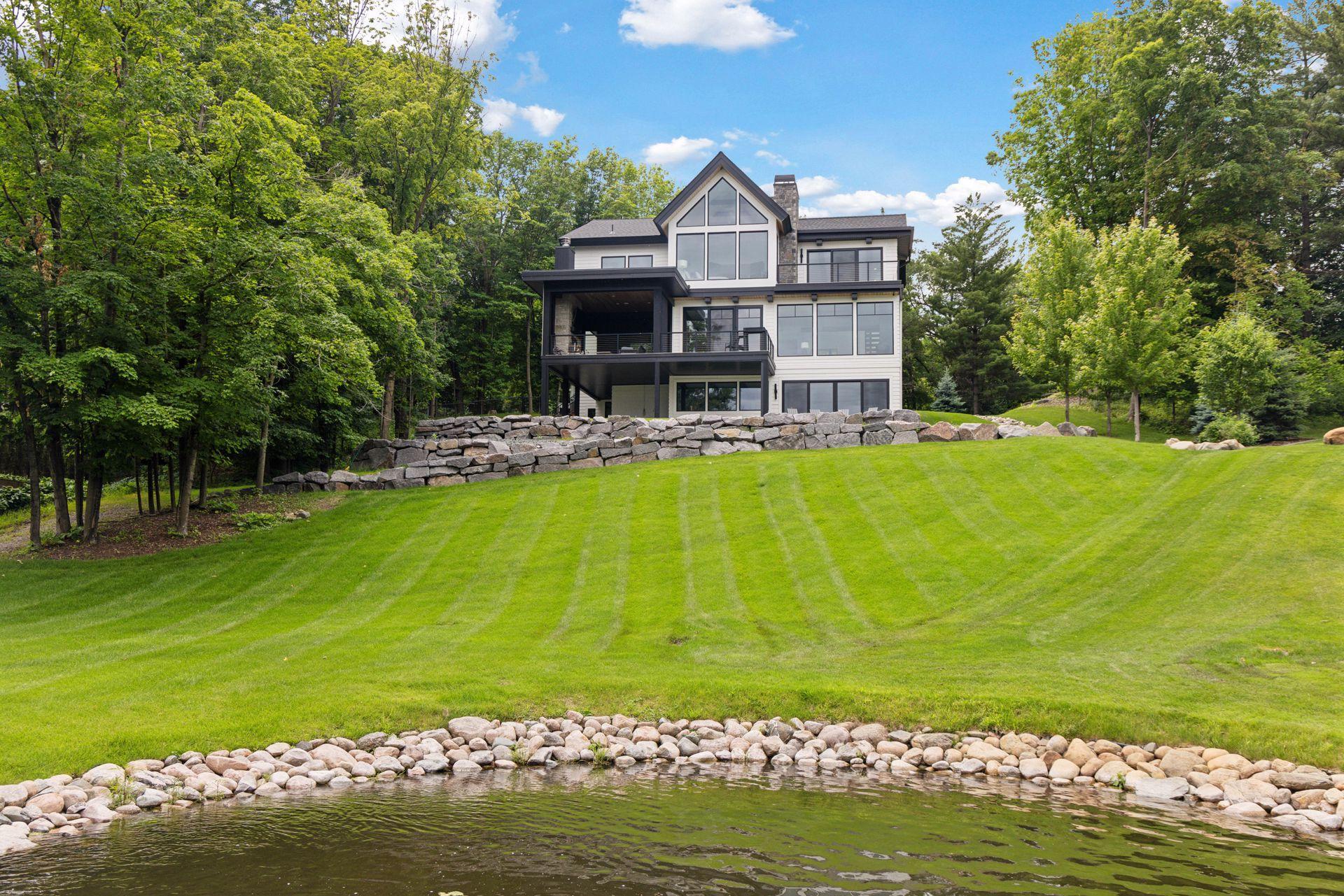 1300 Wildhurst Trl, Orono