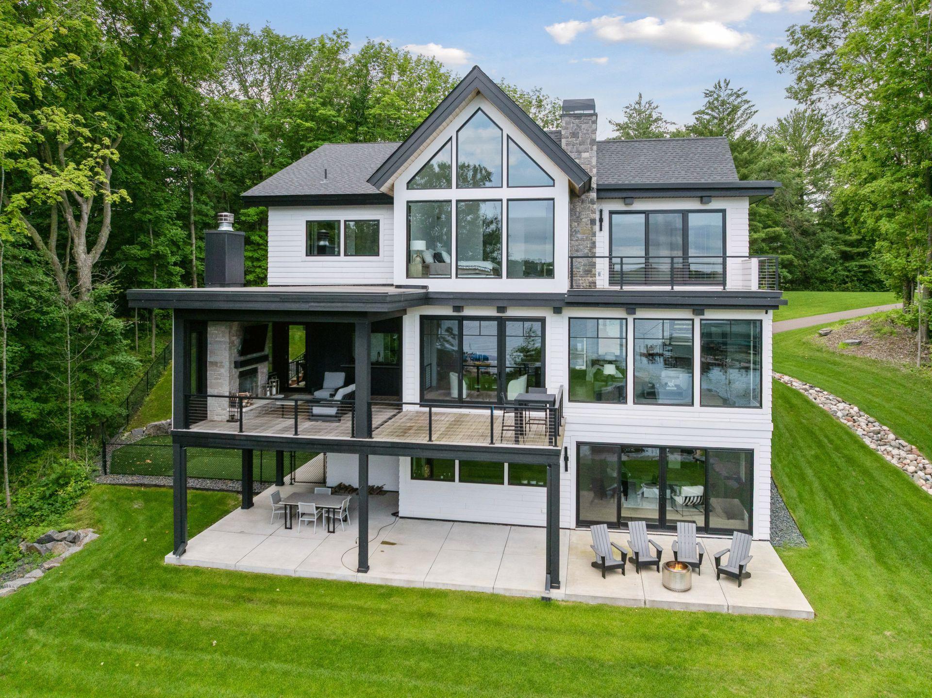 1300 Wildhurst Trl, Orono